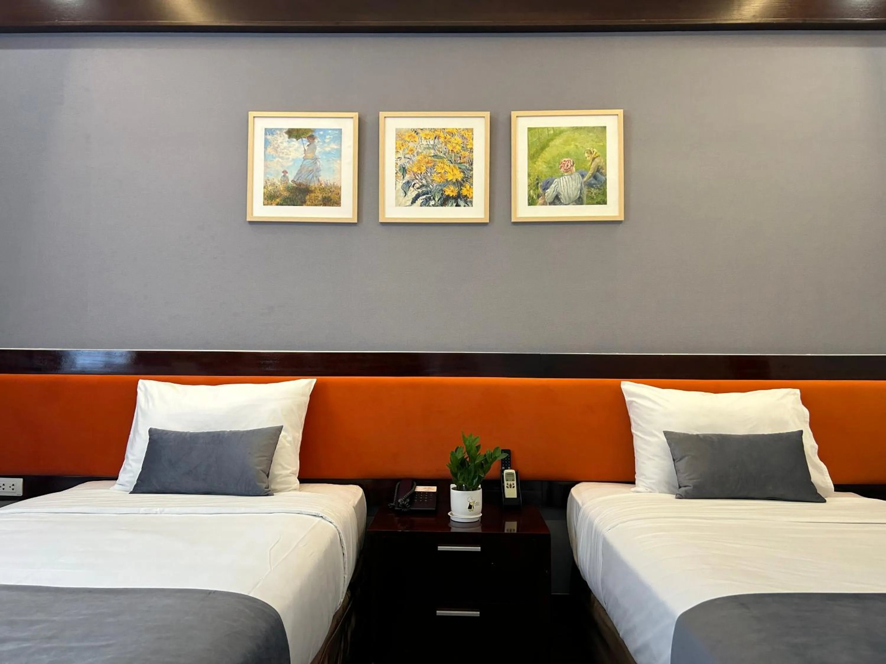 Bed in Mango Hotel - Ha Noi Railway station