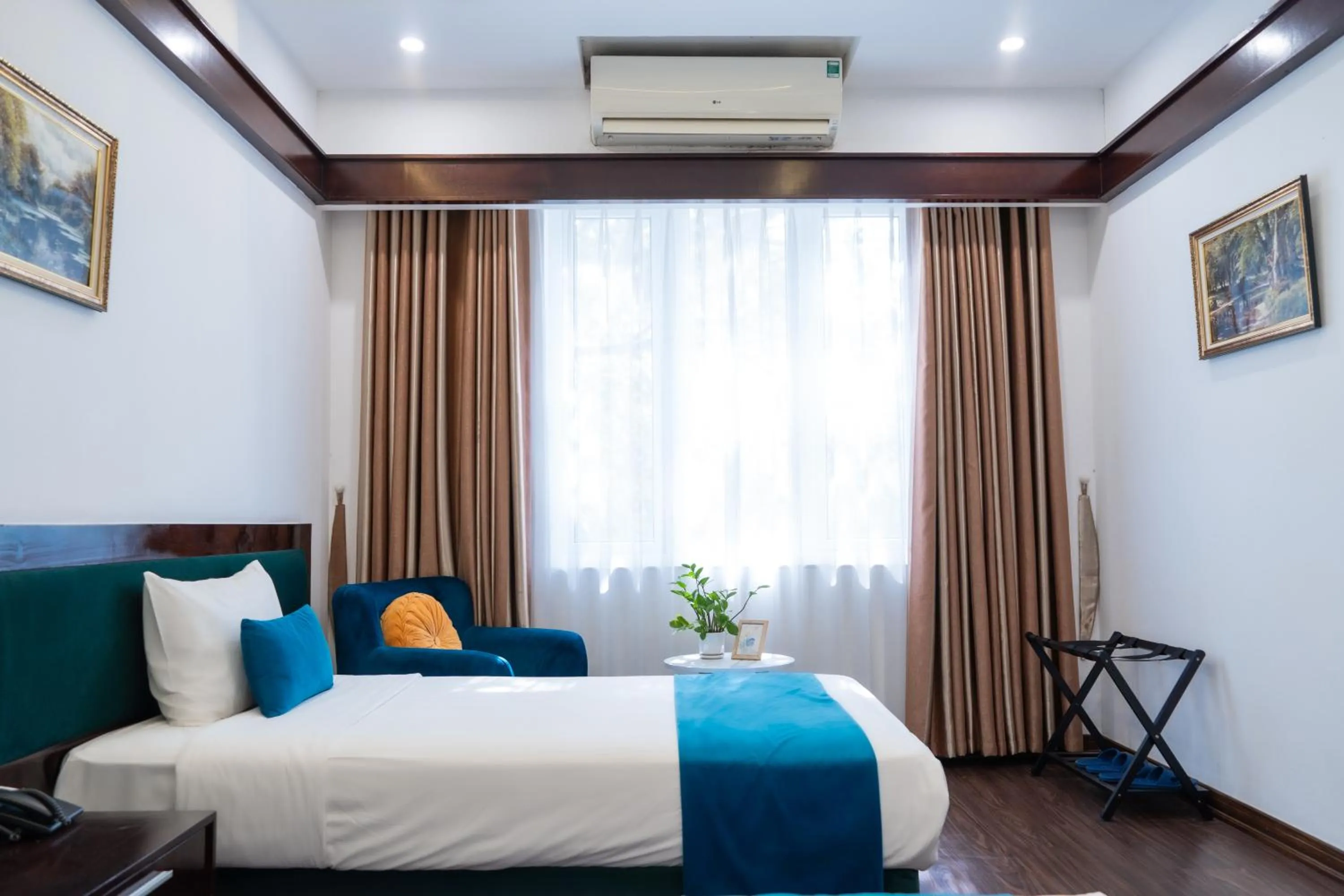 Bed in Mango Hotel - Ha Noi Railway station