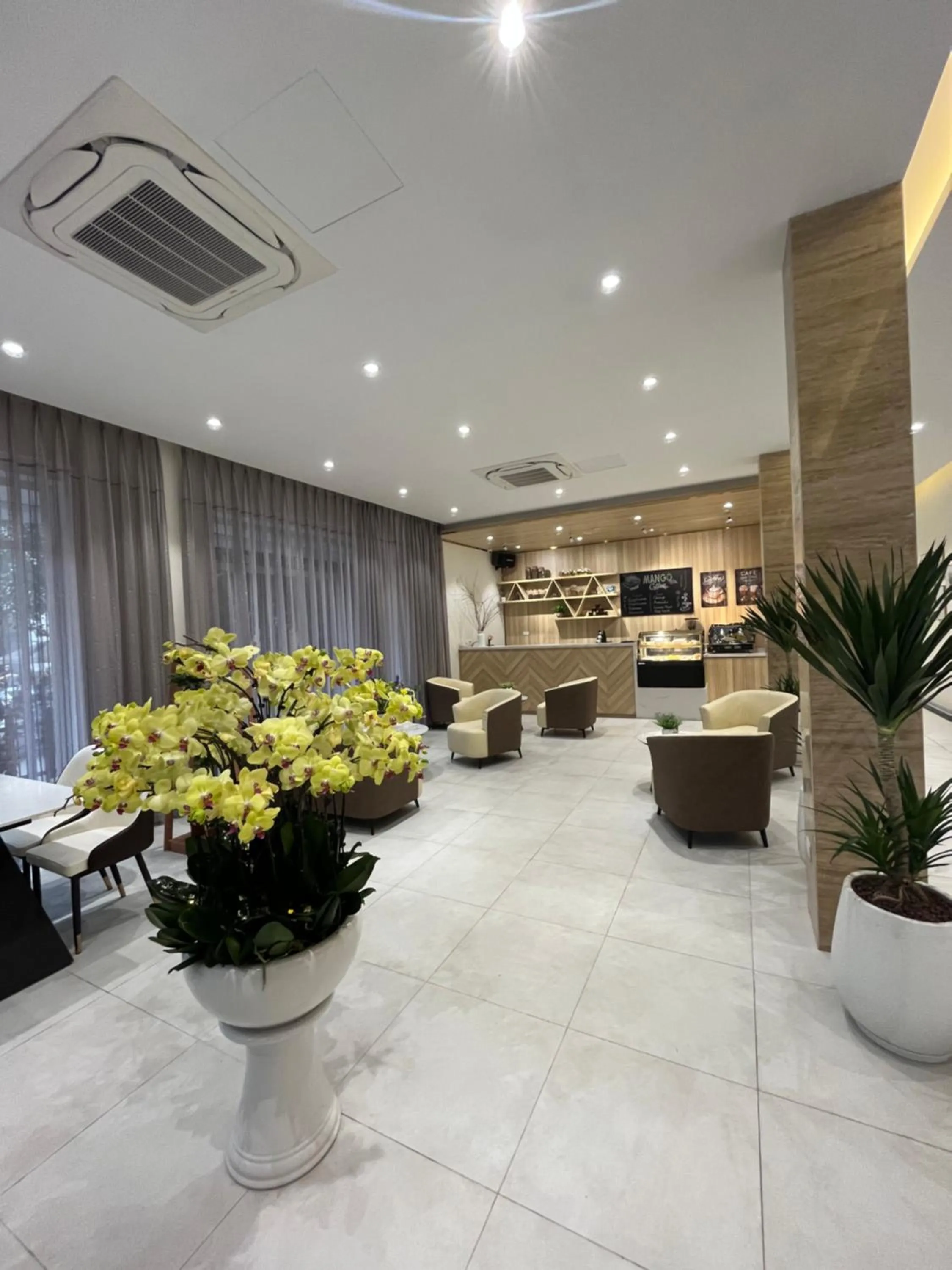 Mango Hotel - Ha Noi Railway station