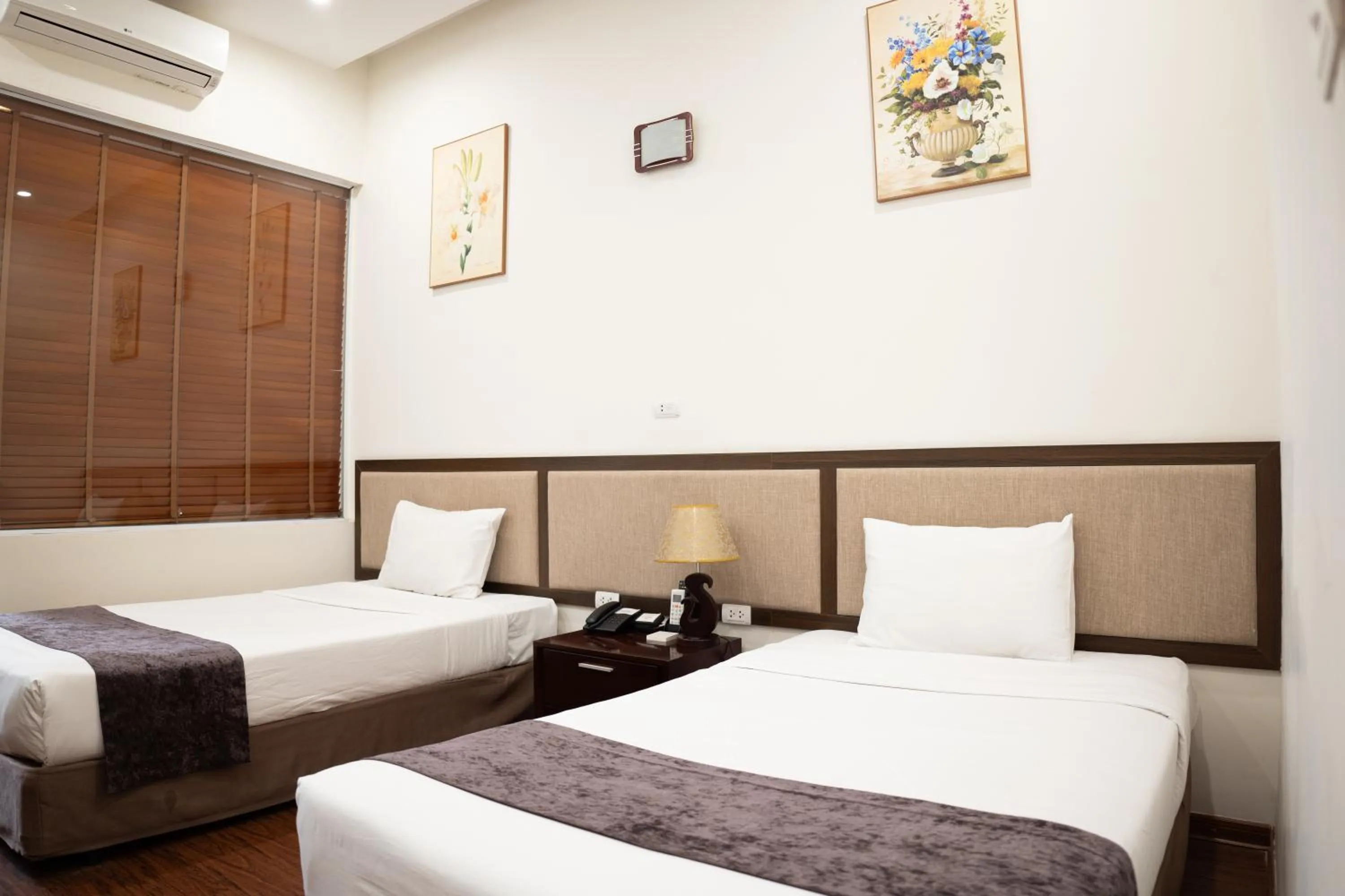 Bed in Mango Hotel - Ha Noi Railway station