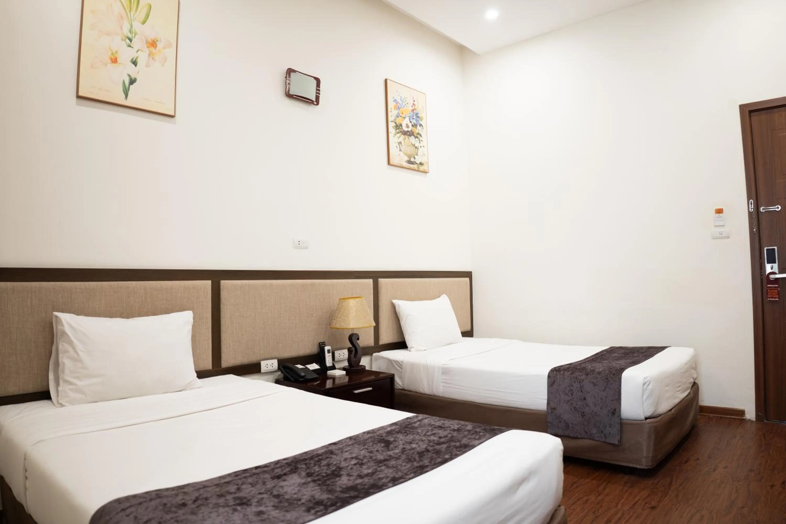 Bed in Mango Hotel - Ha Noi Railway station