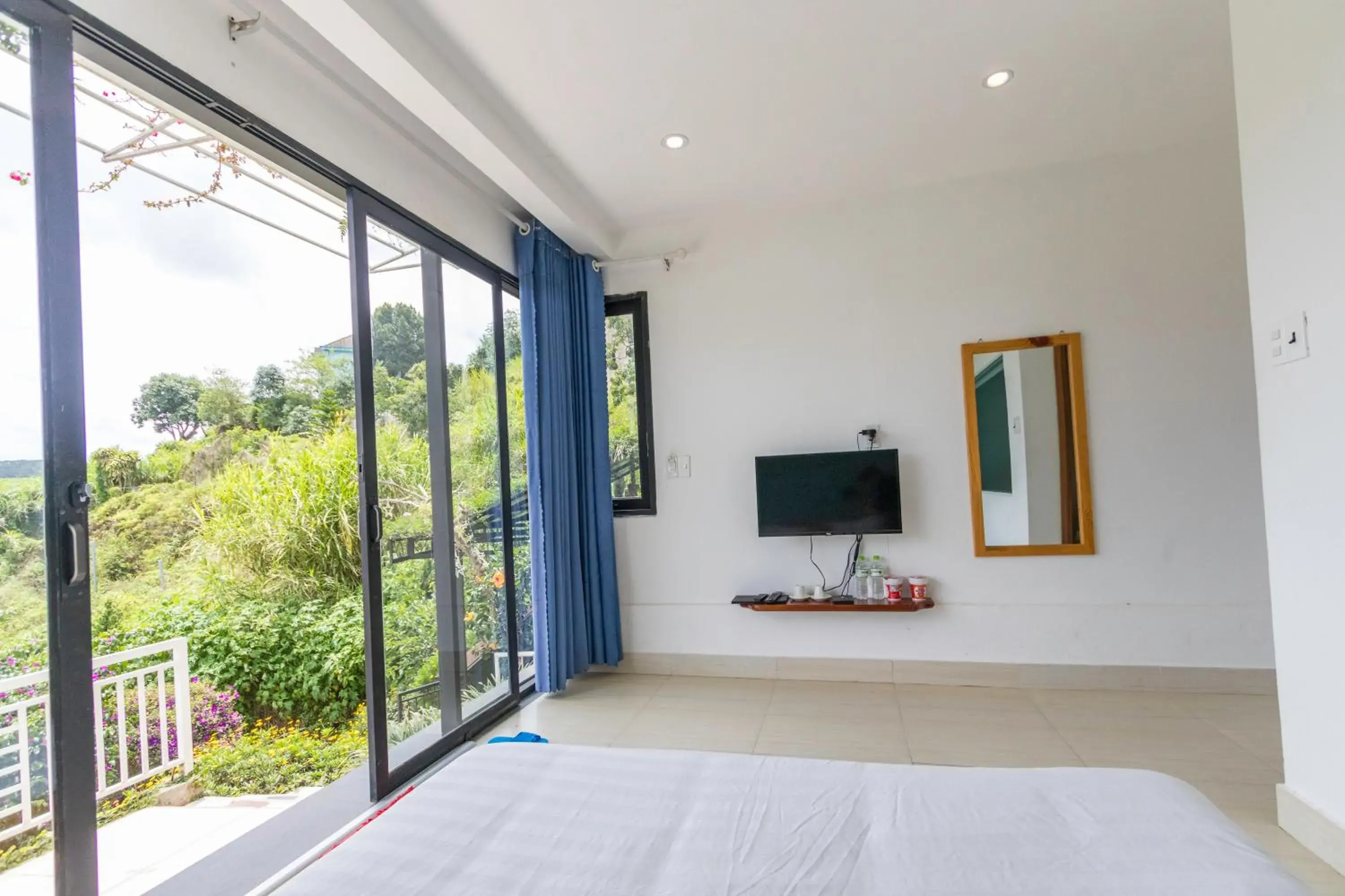 TV and multimedia, Bed in An Garden Dalat TV and multimedia, Bed in An Garden Dalat