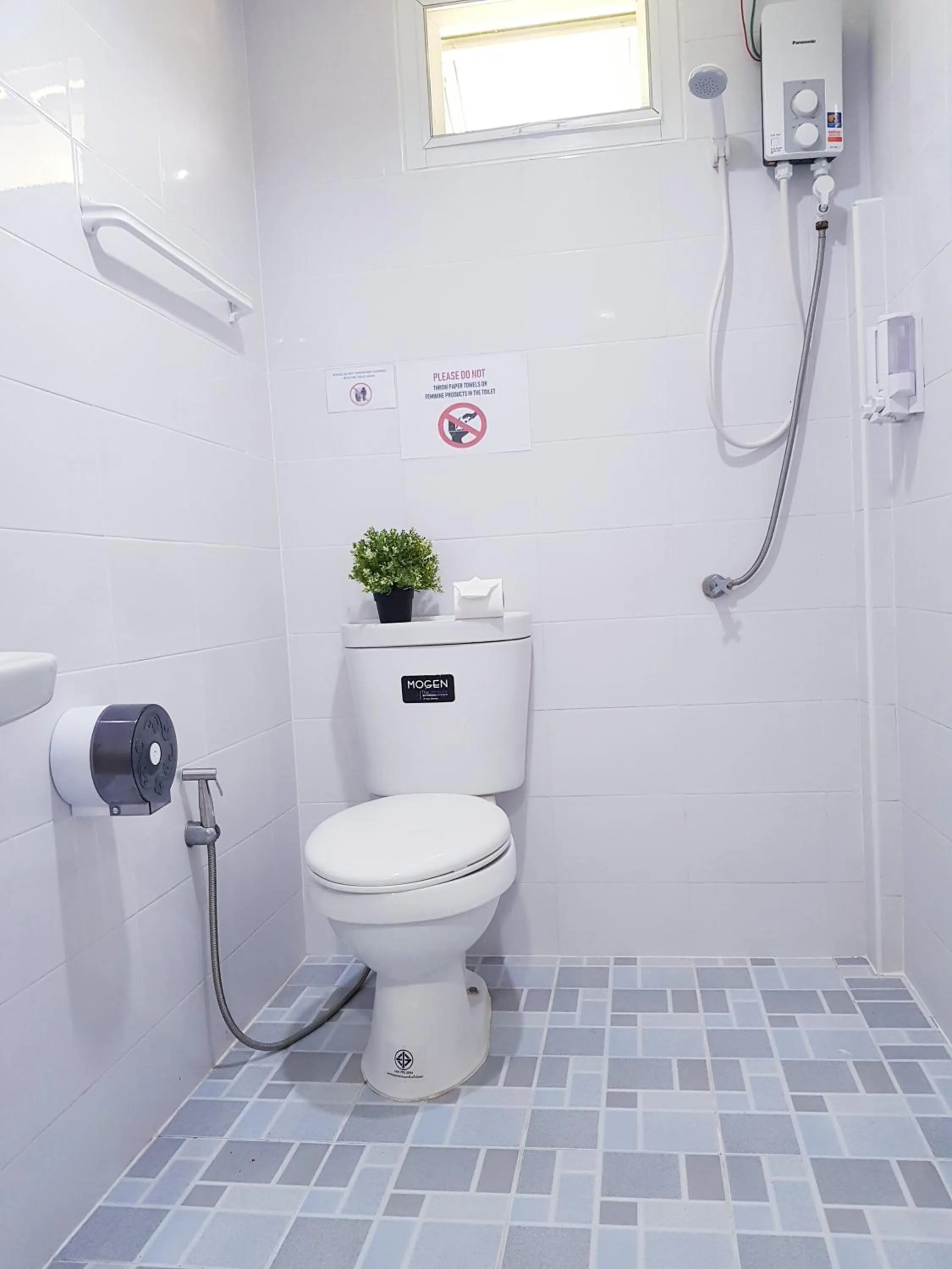 Shower in NK Guesthouse 2