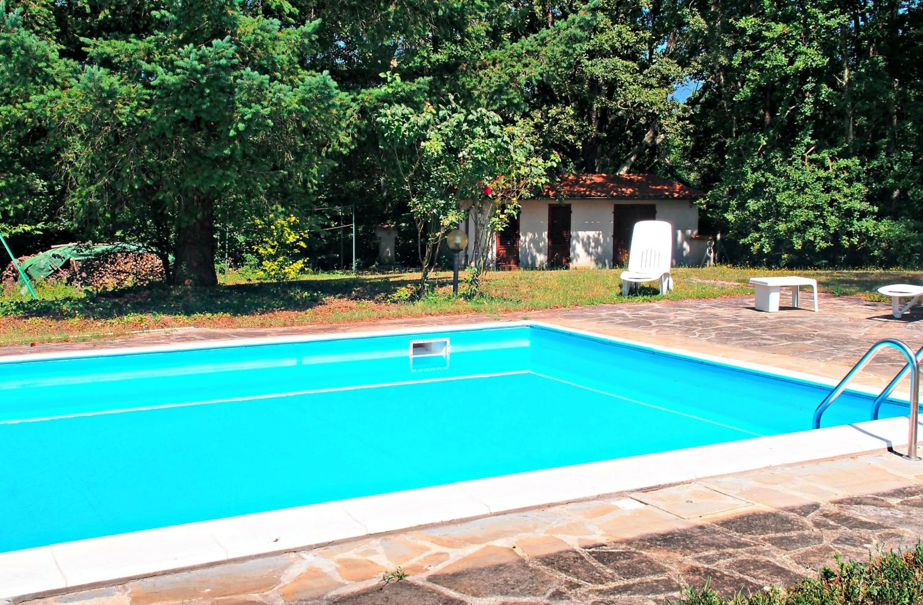 Swimming pool in Villa Cristina