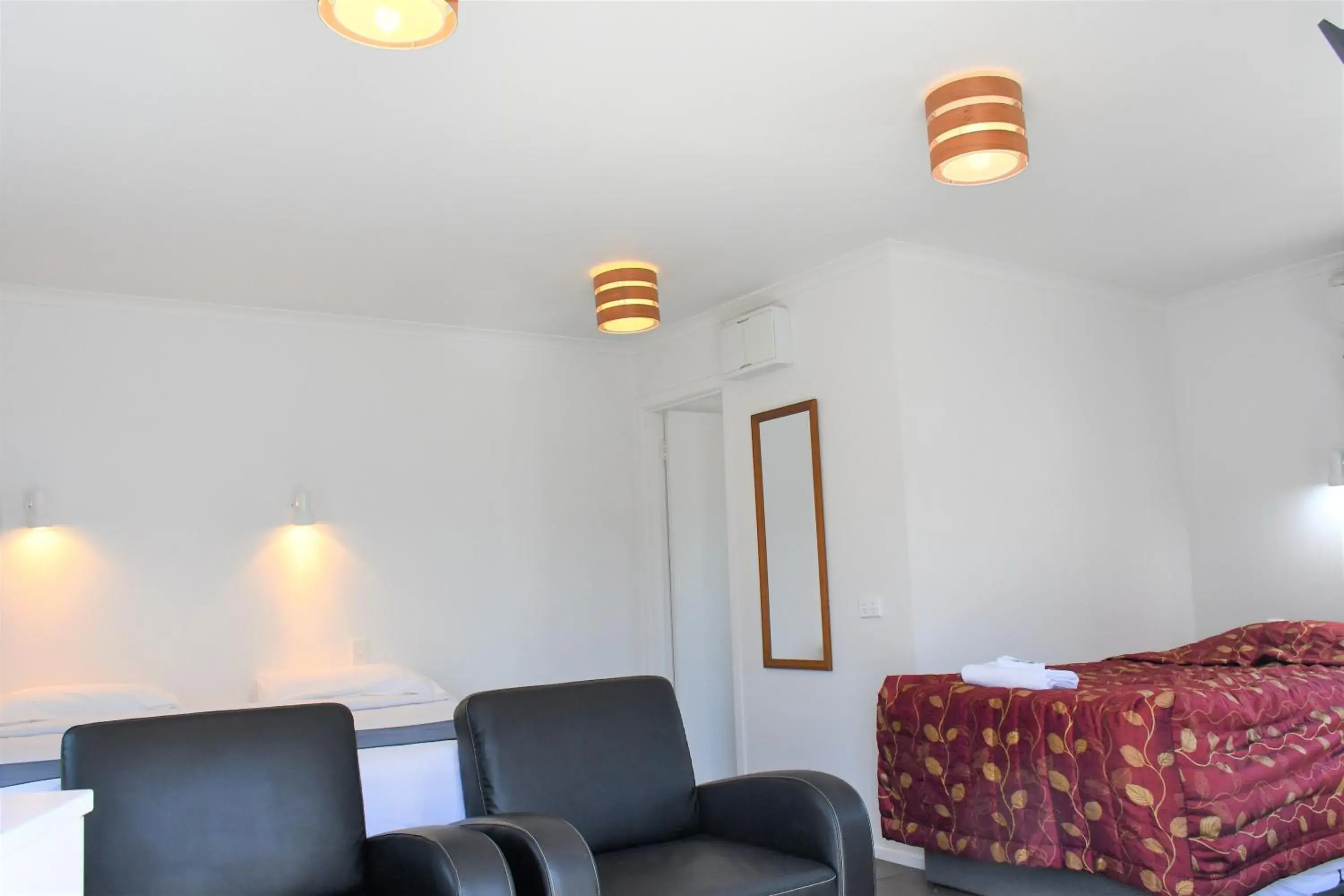 King Room with Extra-Bed - Non Smoking in Comfort Inn Westshore Beach King Room with Extra-Bed - Non Smoking in Comfort Inn Westshore Beach