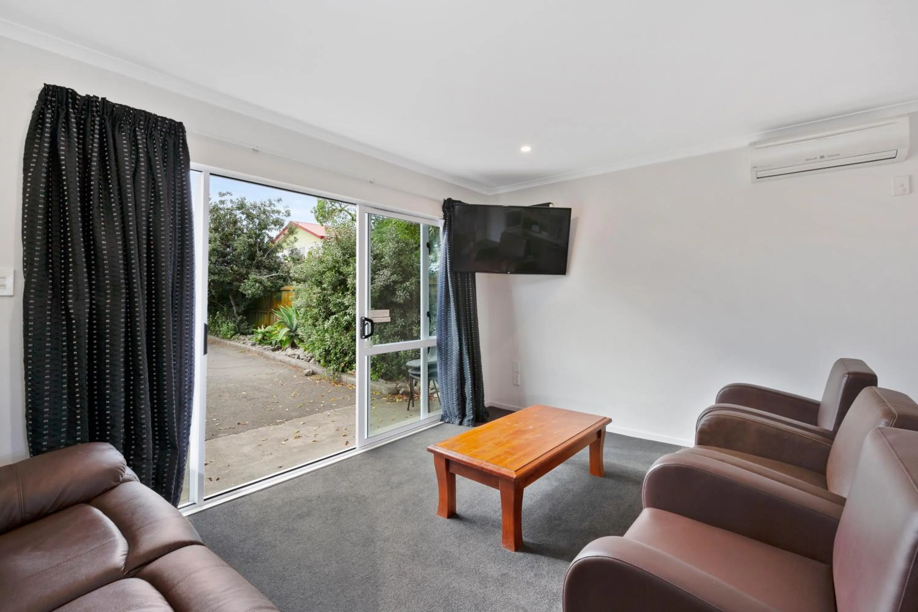 Comfort Inn Westshore Beach