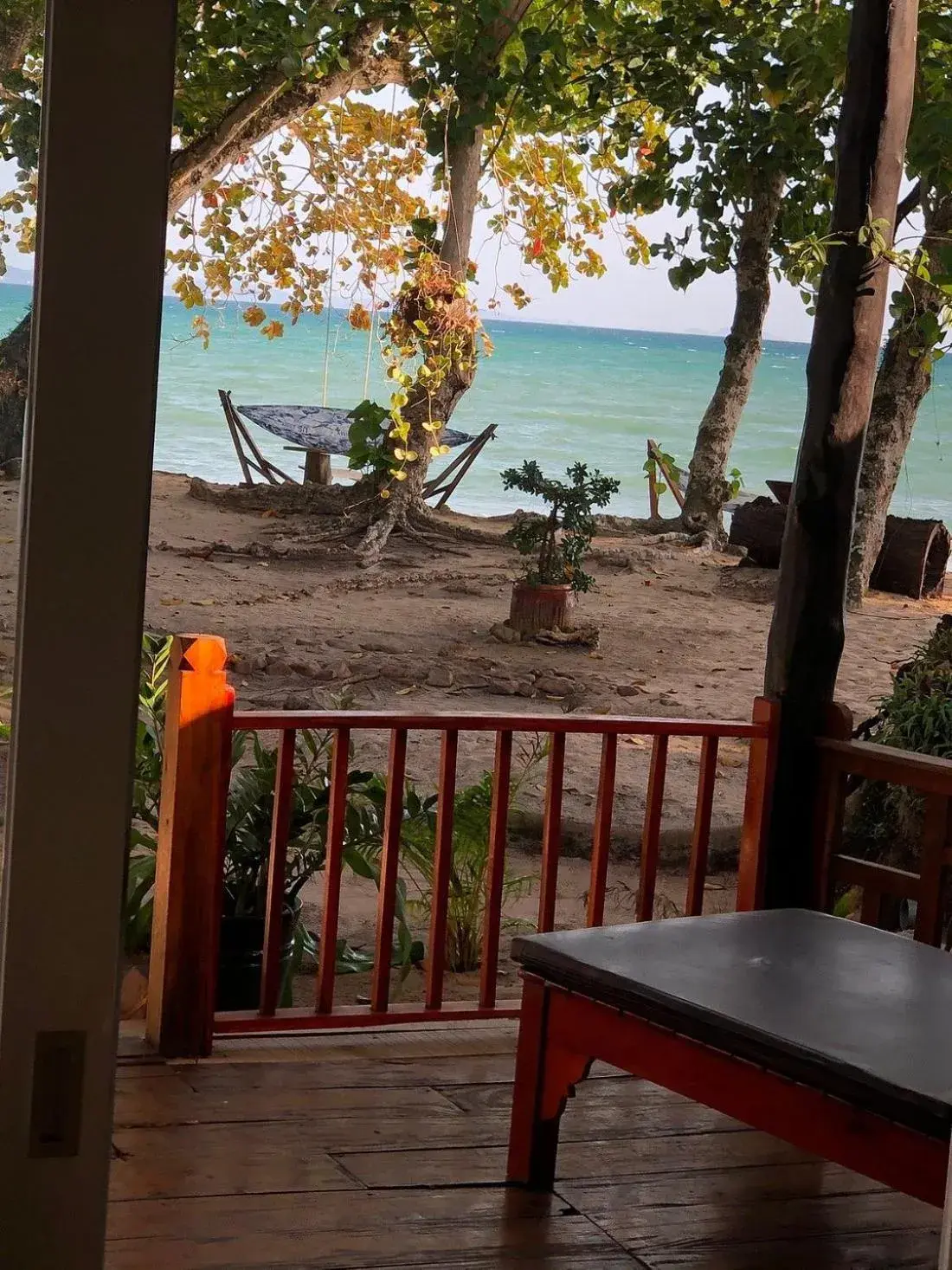 One-Bedroom Chalet in Bamboo Cottages One-Bedroom Chalet in Bamboo Cottages