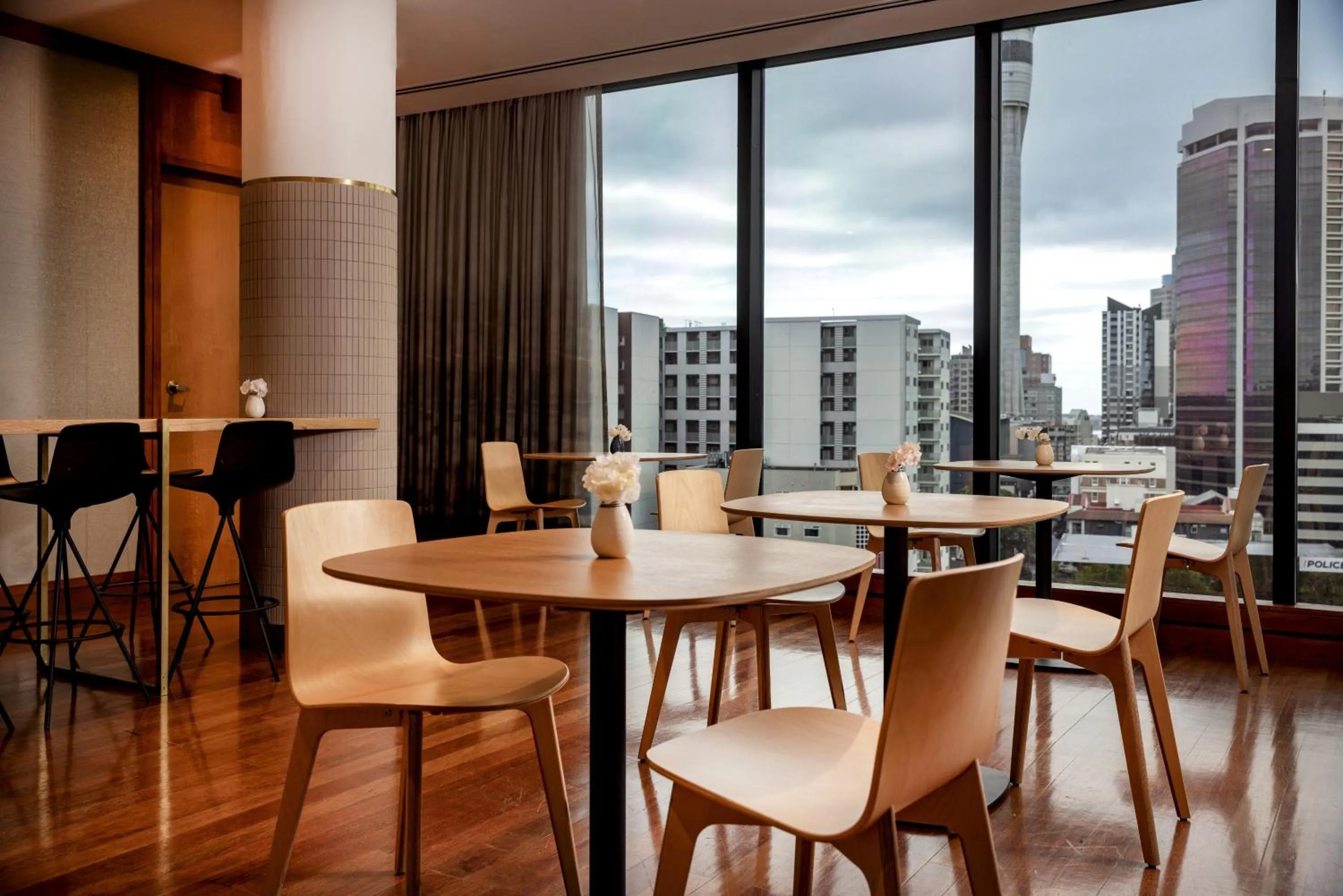 Lounge or bar in Grand Millennium Auckland