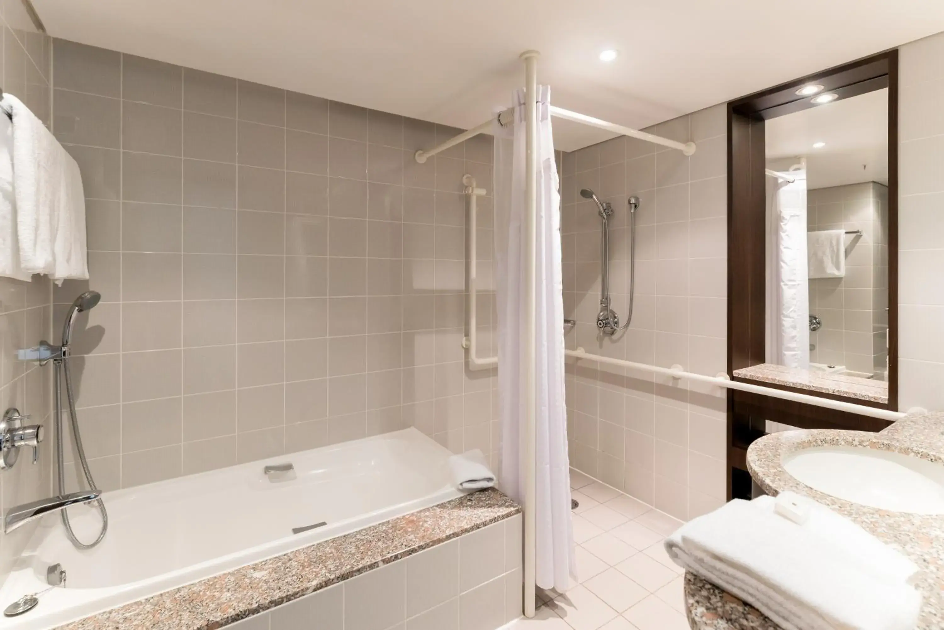 Bathroom in Grand Millennium Auckland Bathroom in Grand Millennium Auckland