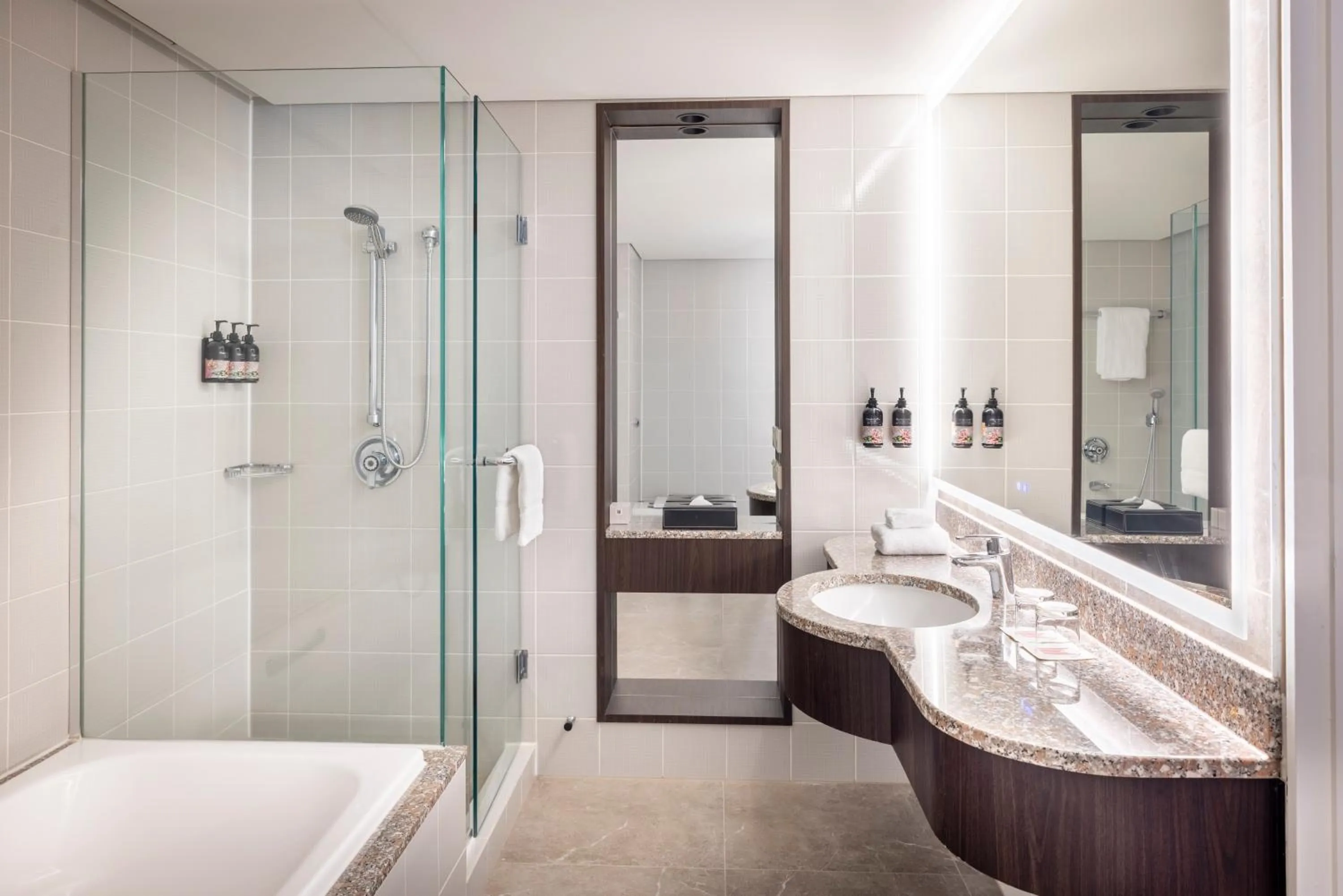 Shower in Grand Millennium Auckland