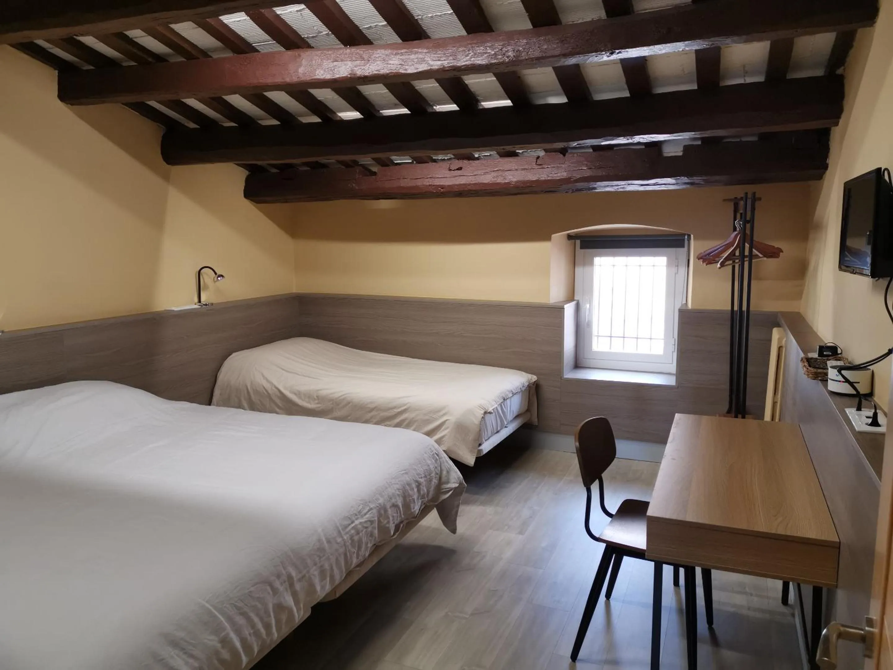 Other, Bed in Cal Duran