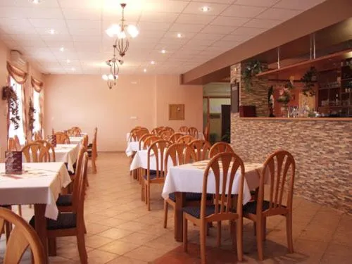 Restaurant/places to eat in Hotel Štadión