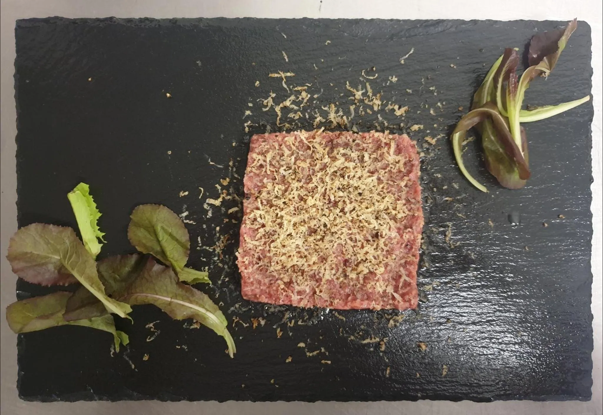 Food and drinks in Pomodoro Bed