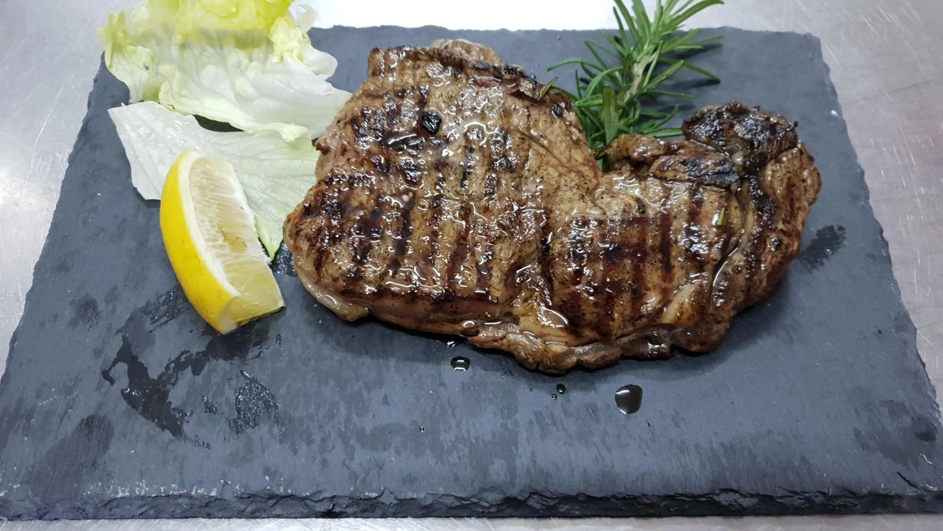 Meals in Pomodoro Bed