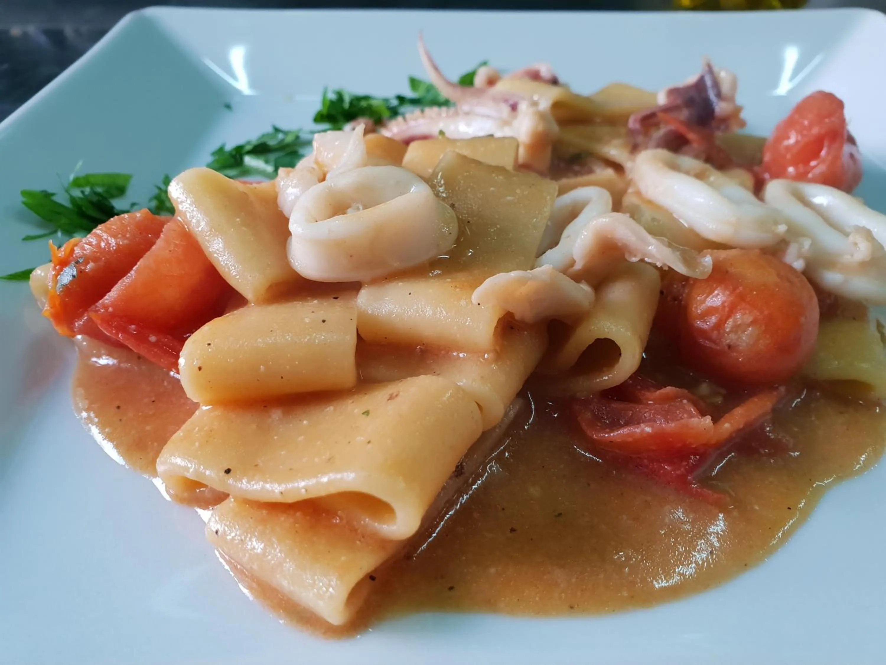 Restaurant/places to eat in Pomodoro Bed