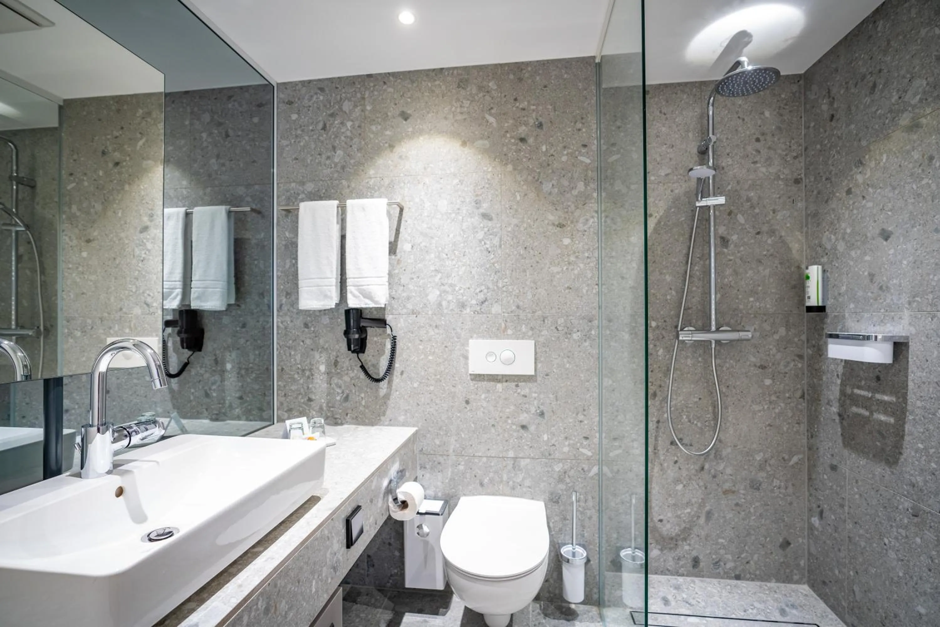 Bathroom in Hotel an der Therme Bad Sulza