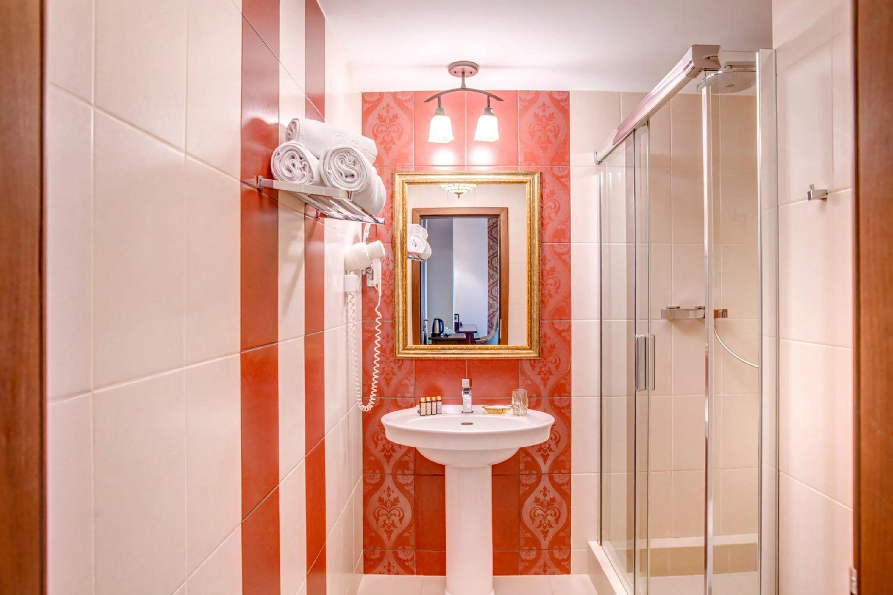 Bathroom in Simfonia Boutique Hotel