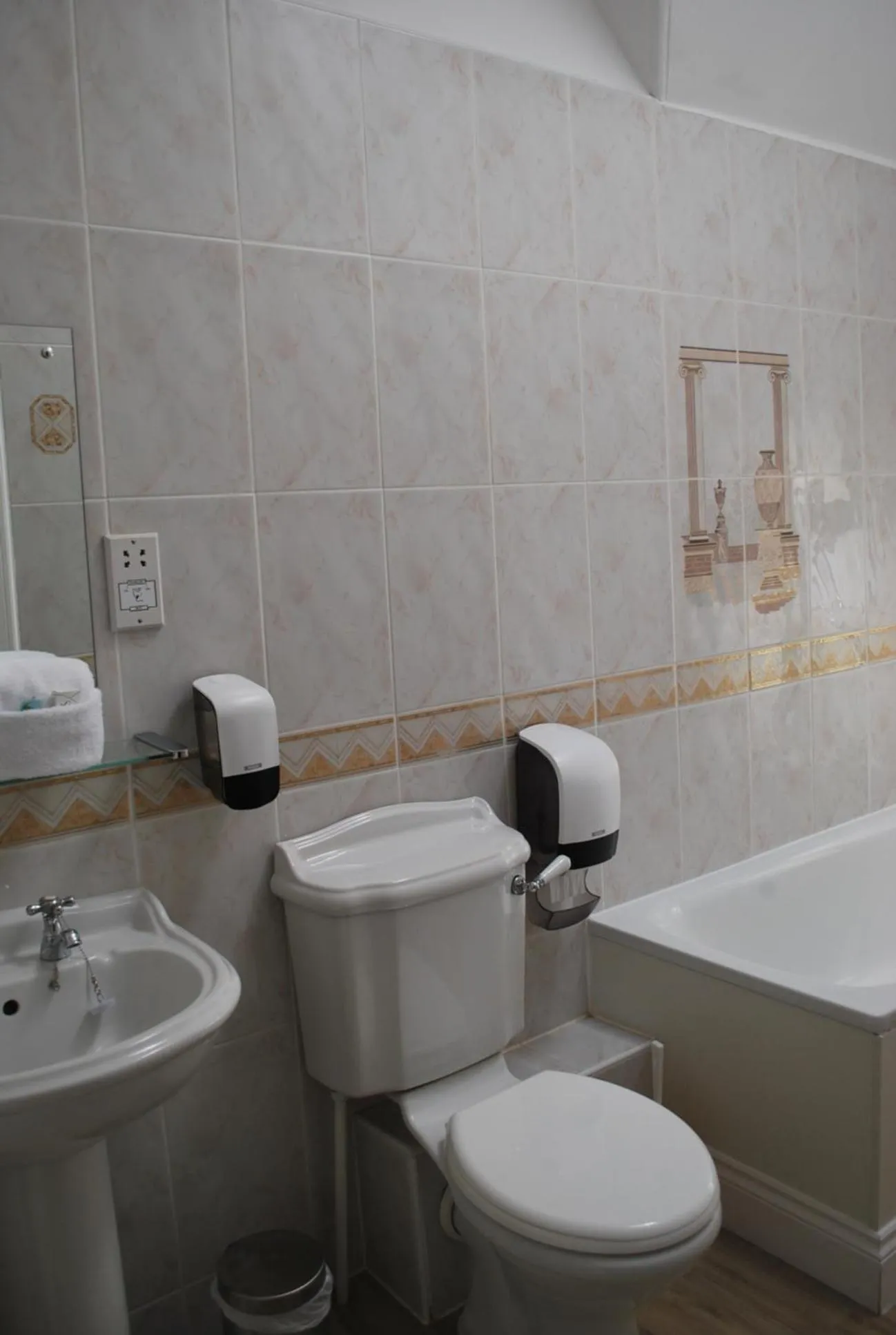 Bathroom in OYO Dunmar House Hotel