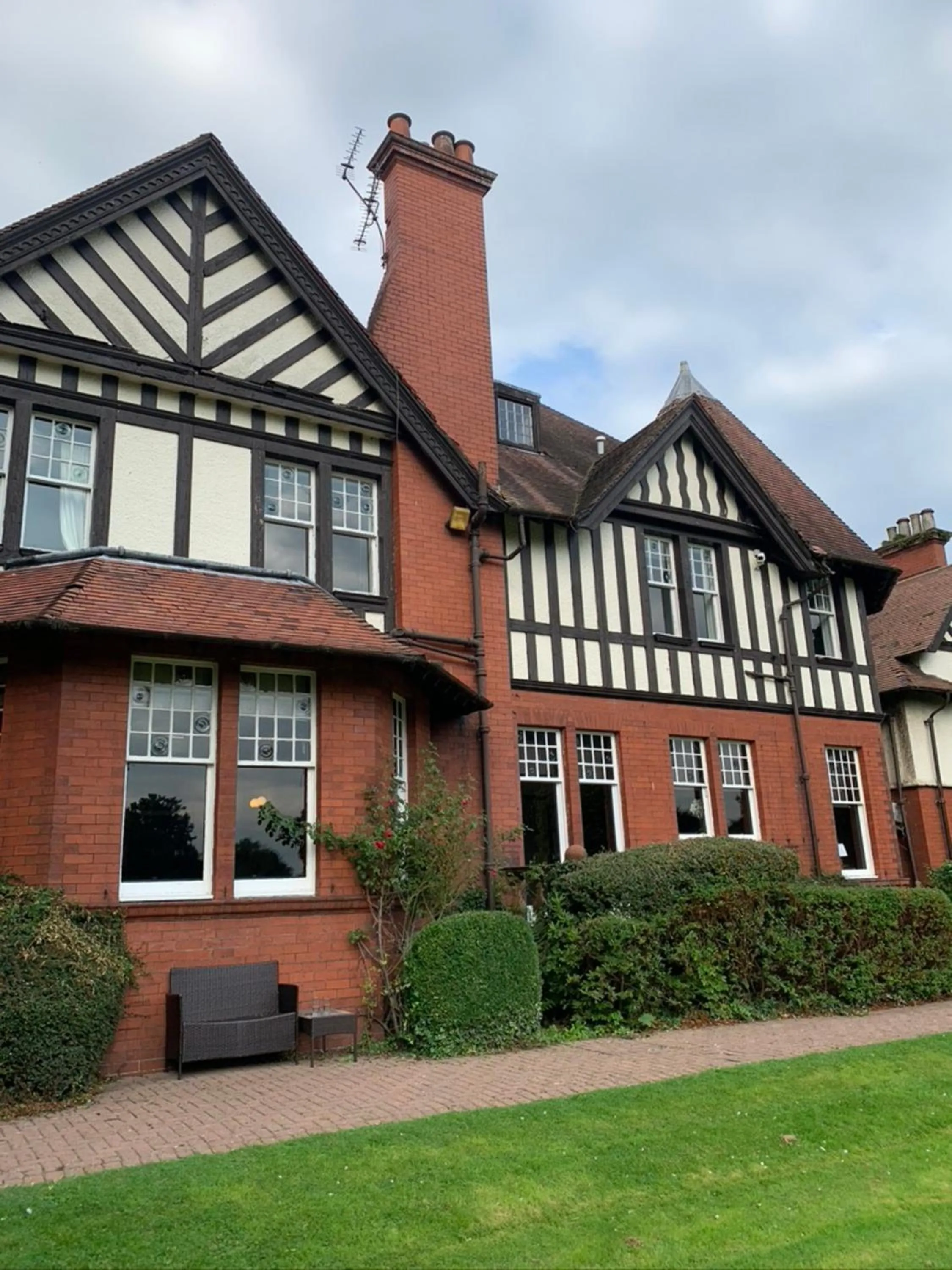 Property building in OYO Dunmar House Hotel