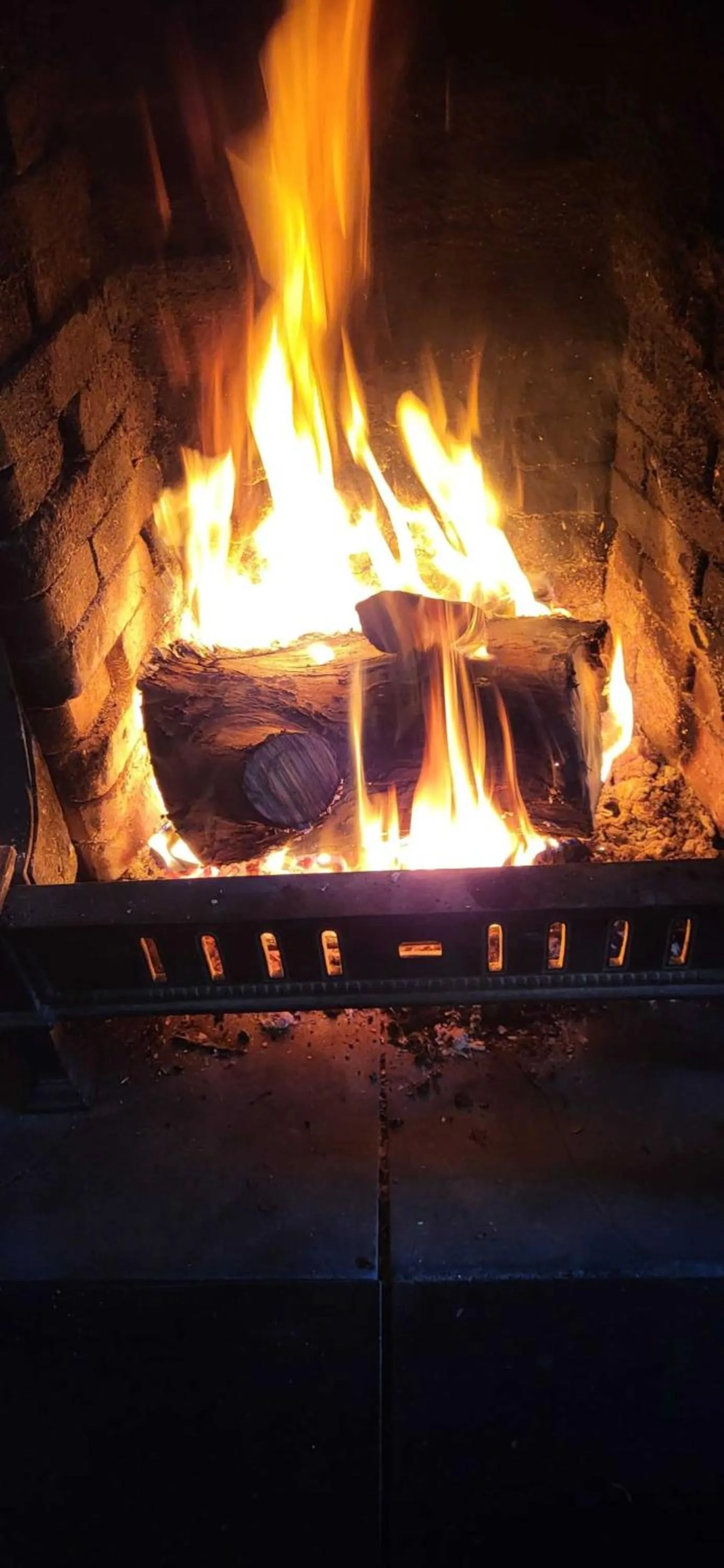fireplace in OYO Dunmar House Hotel