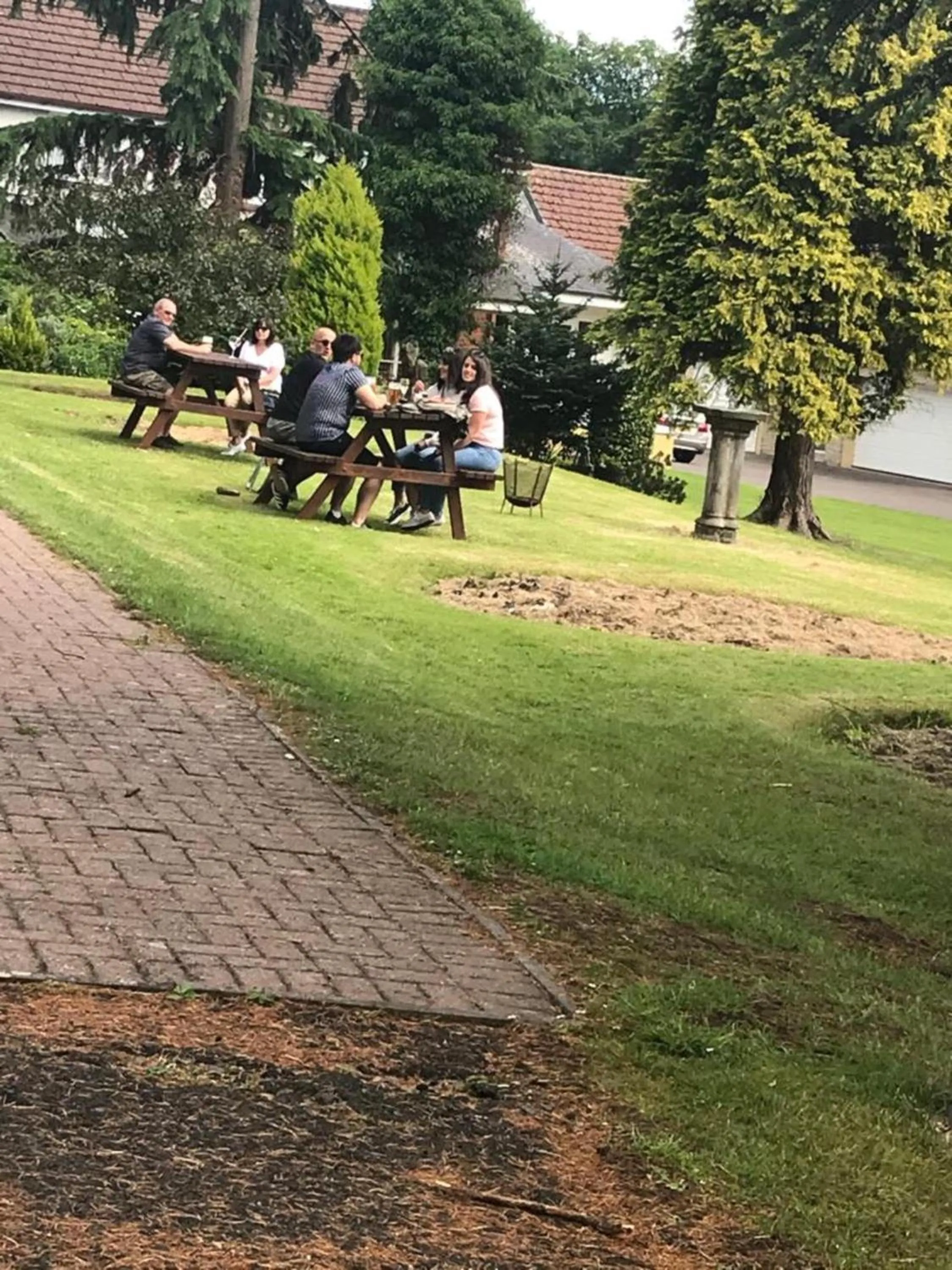 Garden in OYO Dunmar House Hotel