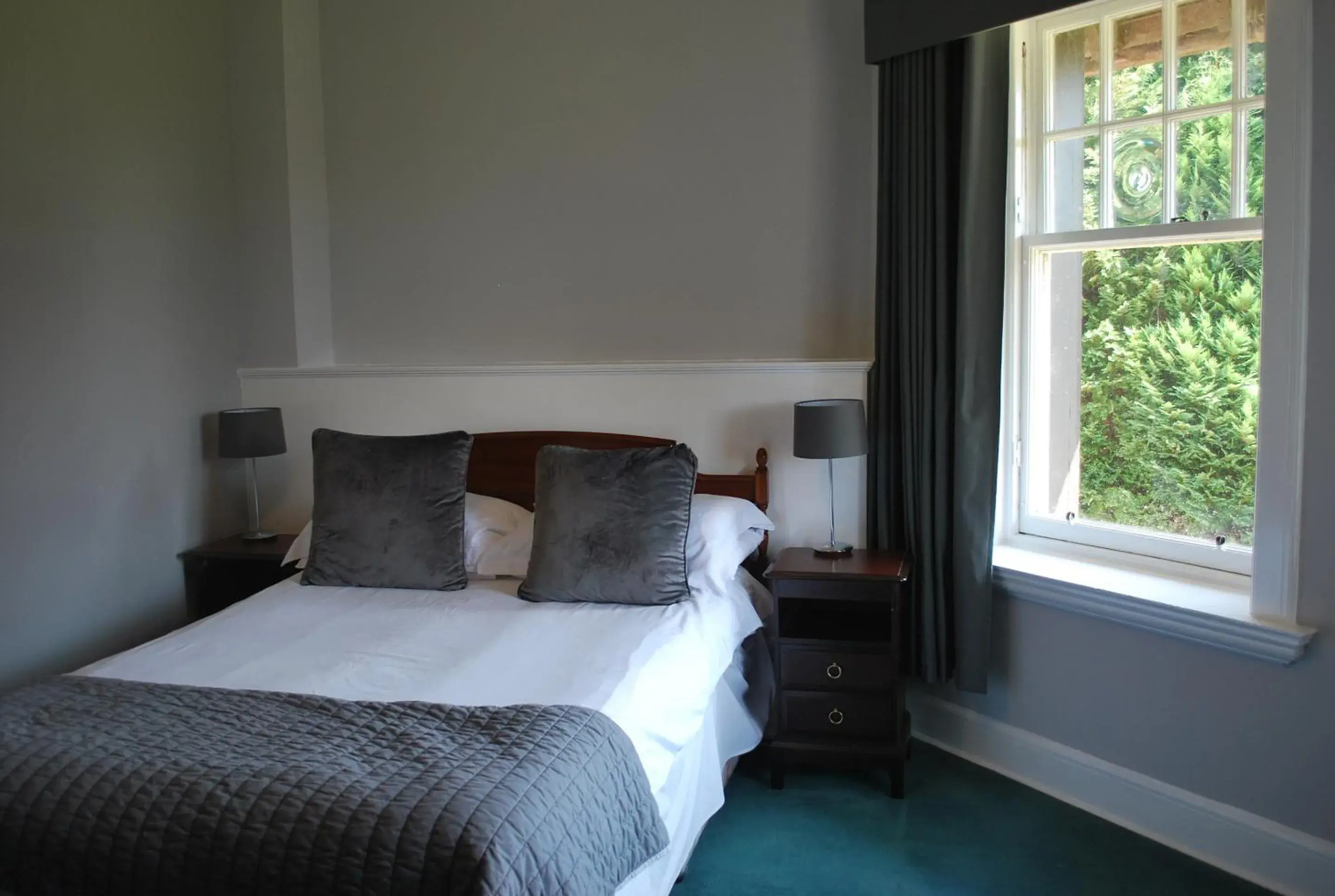 Compact Double Room in OYO Dunmar House Hotel Compact Double Room in OYO Dunmar House Hotel