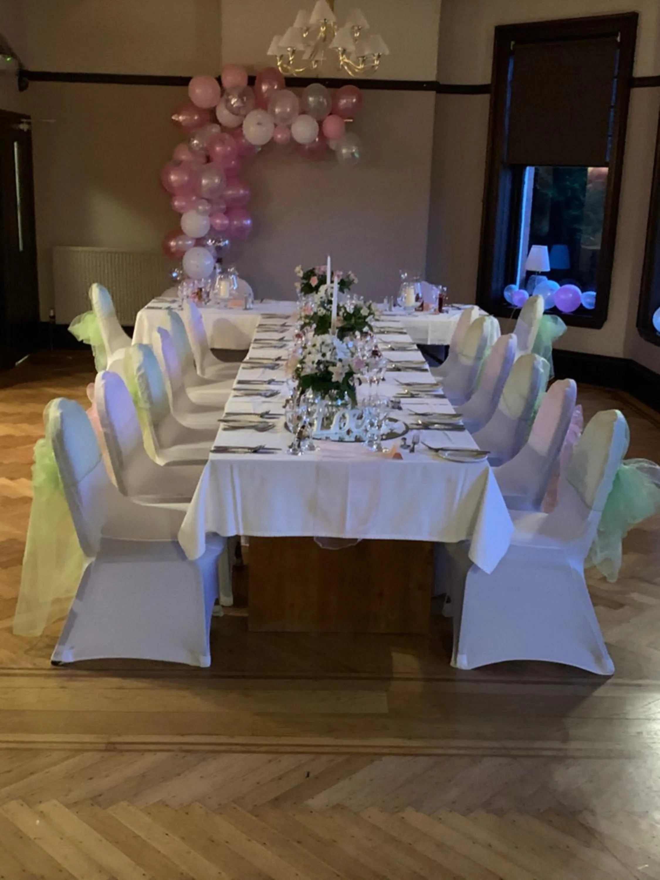 Dining area in OYO Dunmar House Hotel