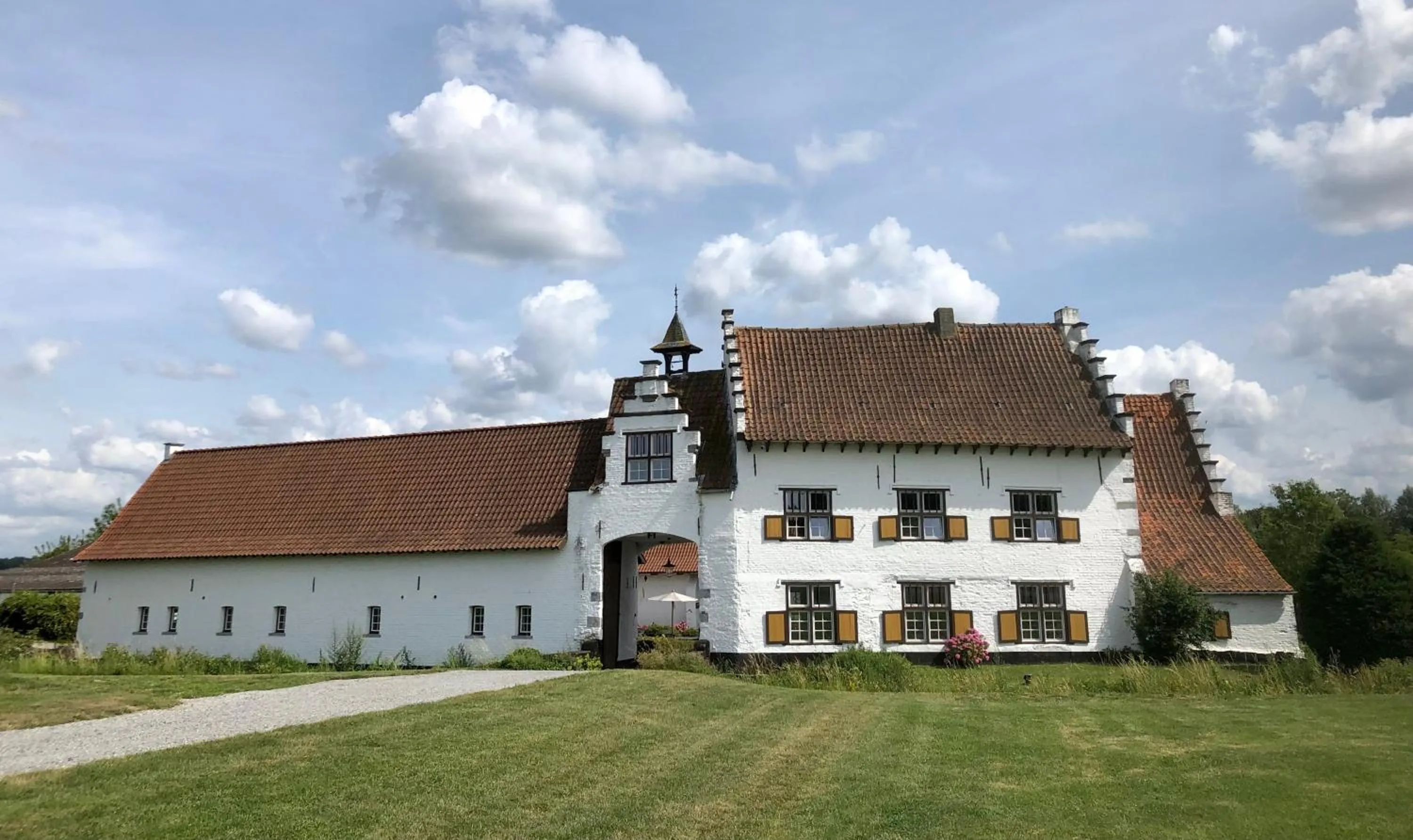 Property building in Ferme Delgueule
