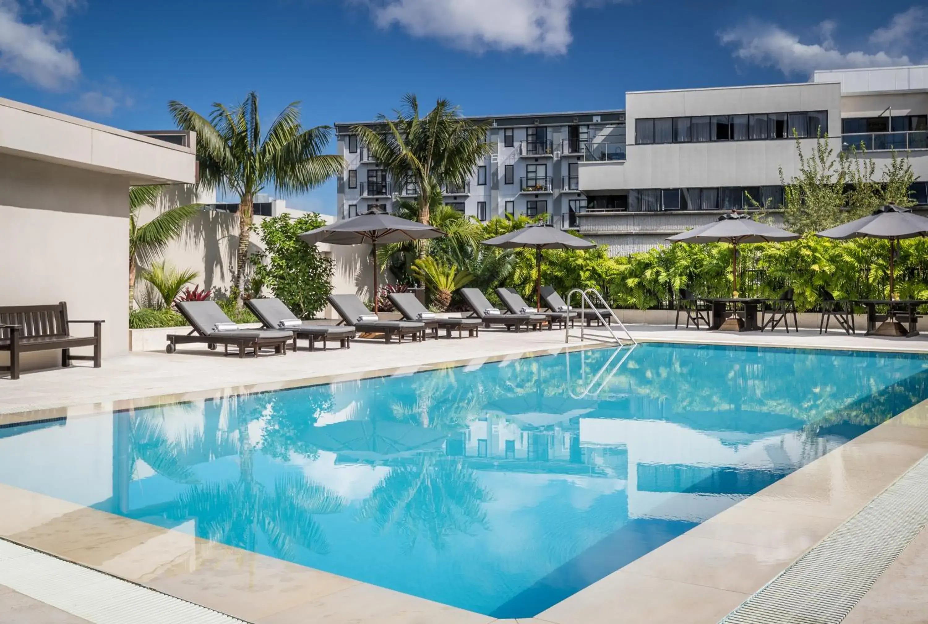 Swimming pool in Cordis, Auckland by Langham Hospitality Group Swimming pool in Cordis, Auckland by Langham Hospitality Group