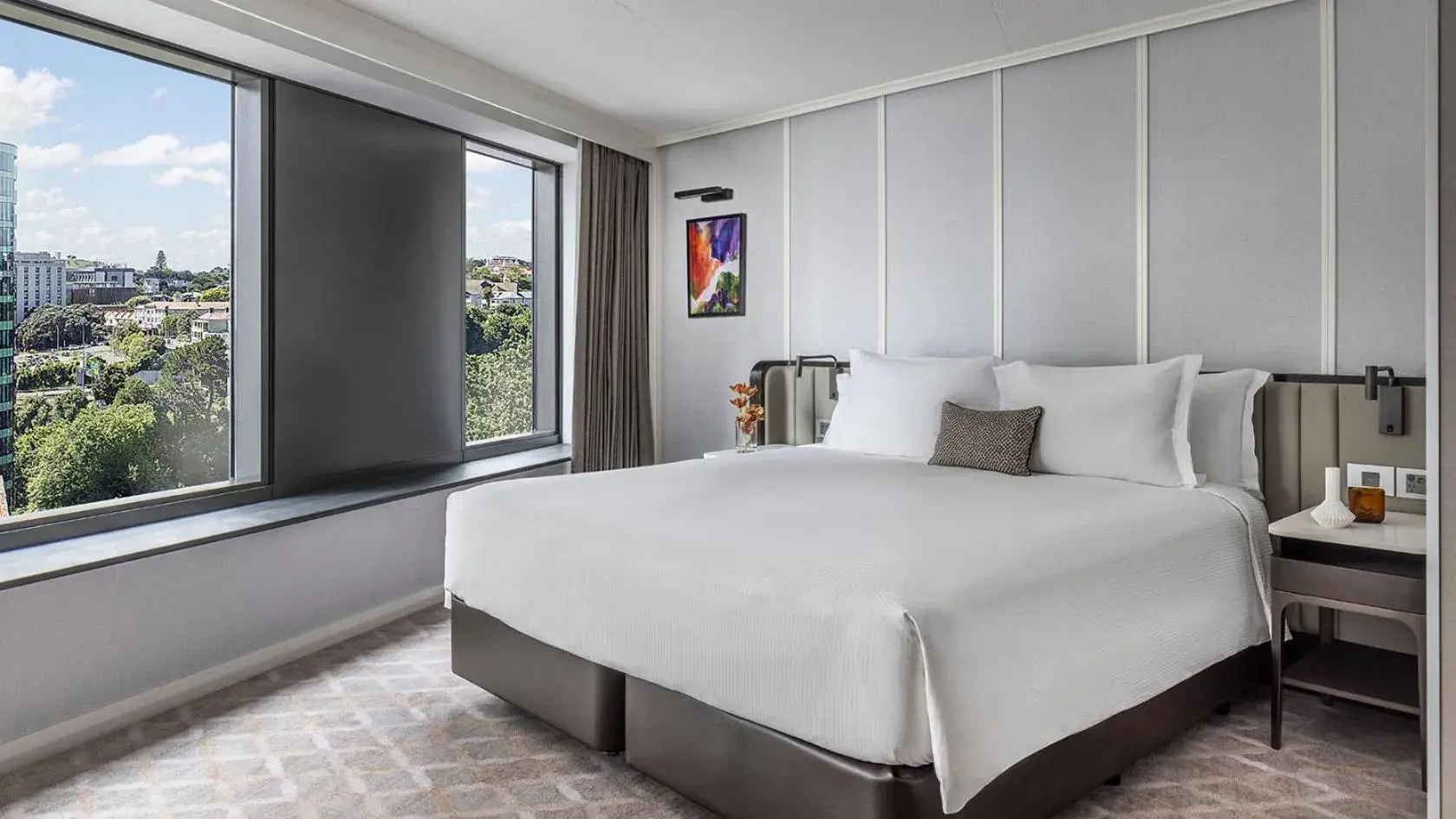 Photo of the whole room, Bed in Cordis, Auckland by Langham Hospitality Group Photo of the whole room, Bed in Cordis, Auckland by Langham Hospitality Group
