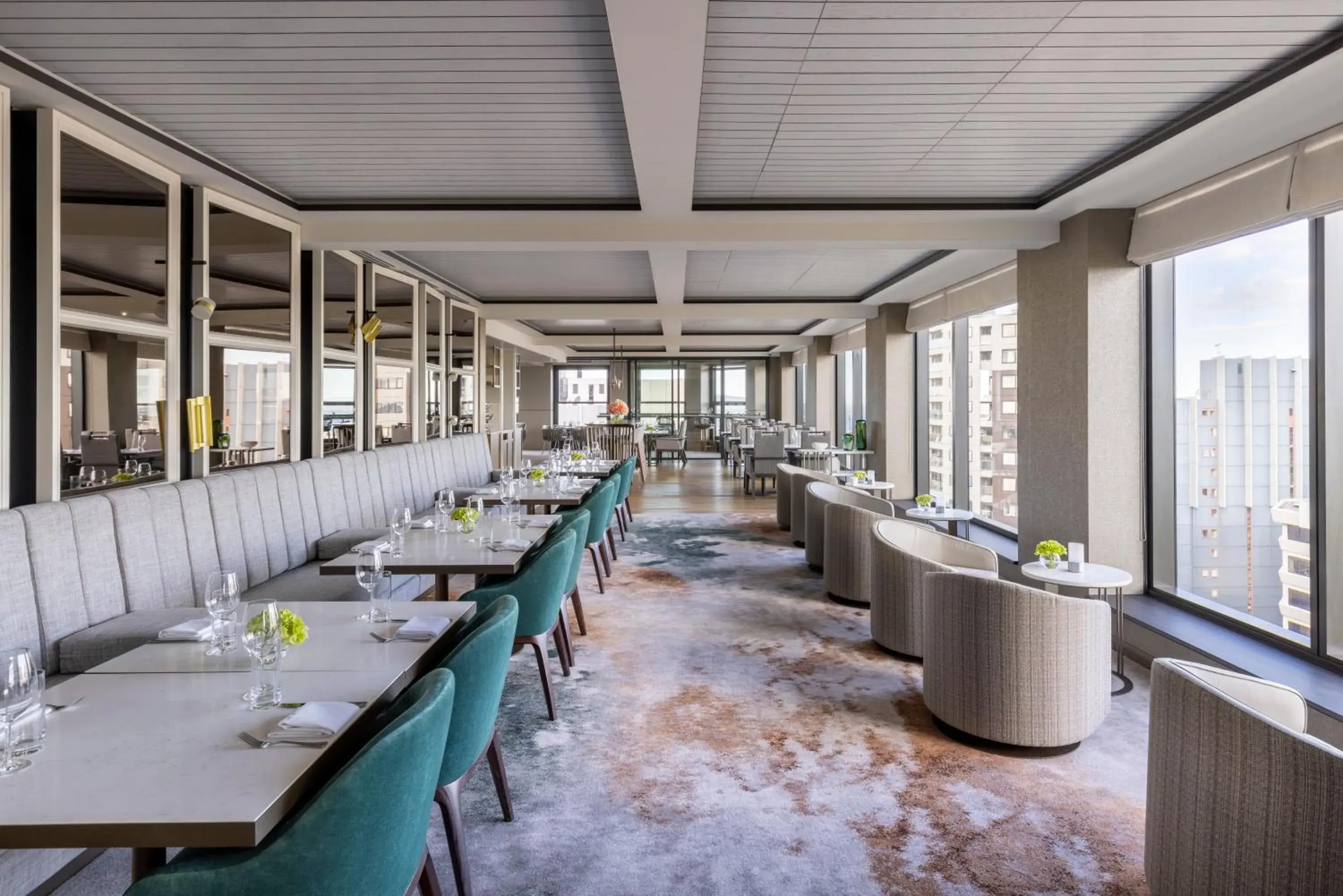 Lounge or bar in Cordis, Auckland by Langham Hospitality Group Lounge or bar in Cordis, Auckland by Langham Hospitality Group