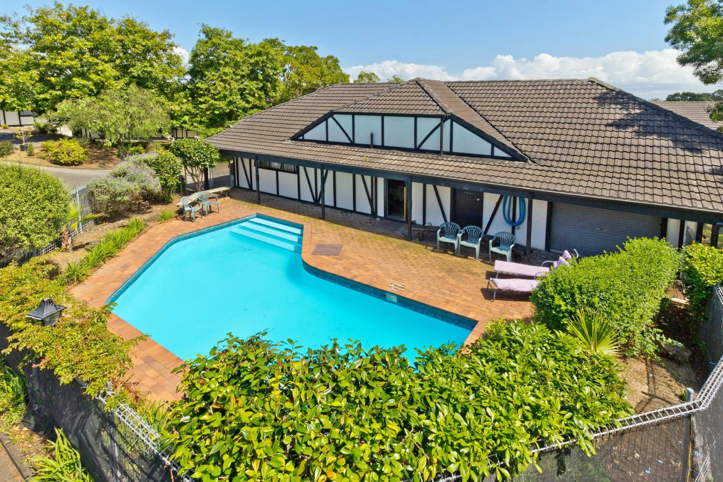 Oakwood Manor Motor Lodge