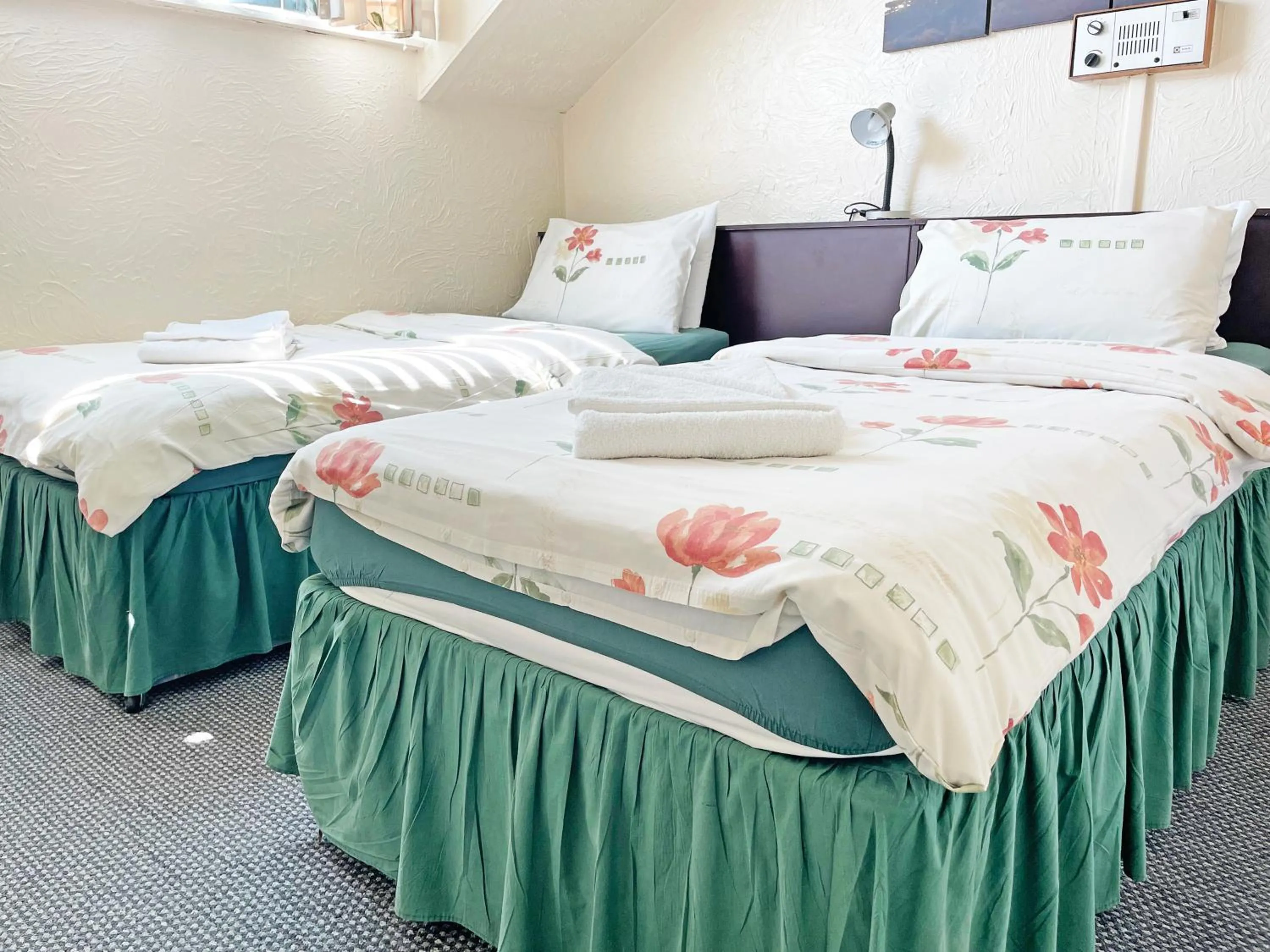 Bedroom, Bed in The Helmshore