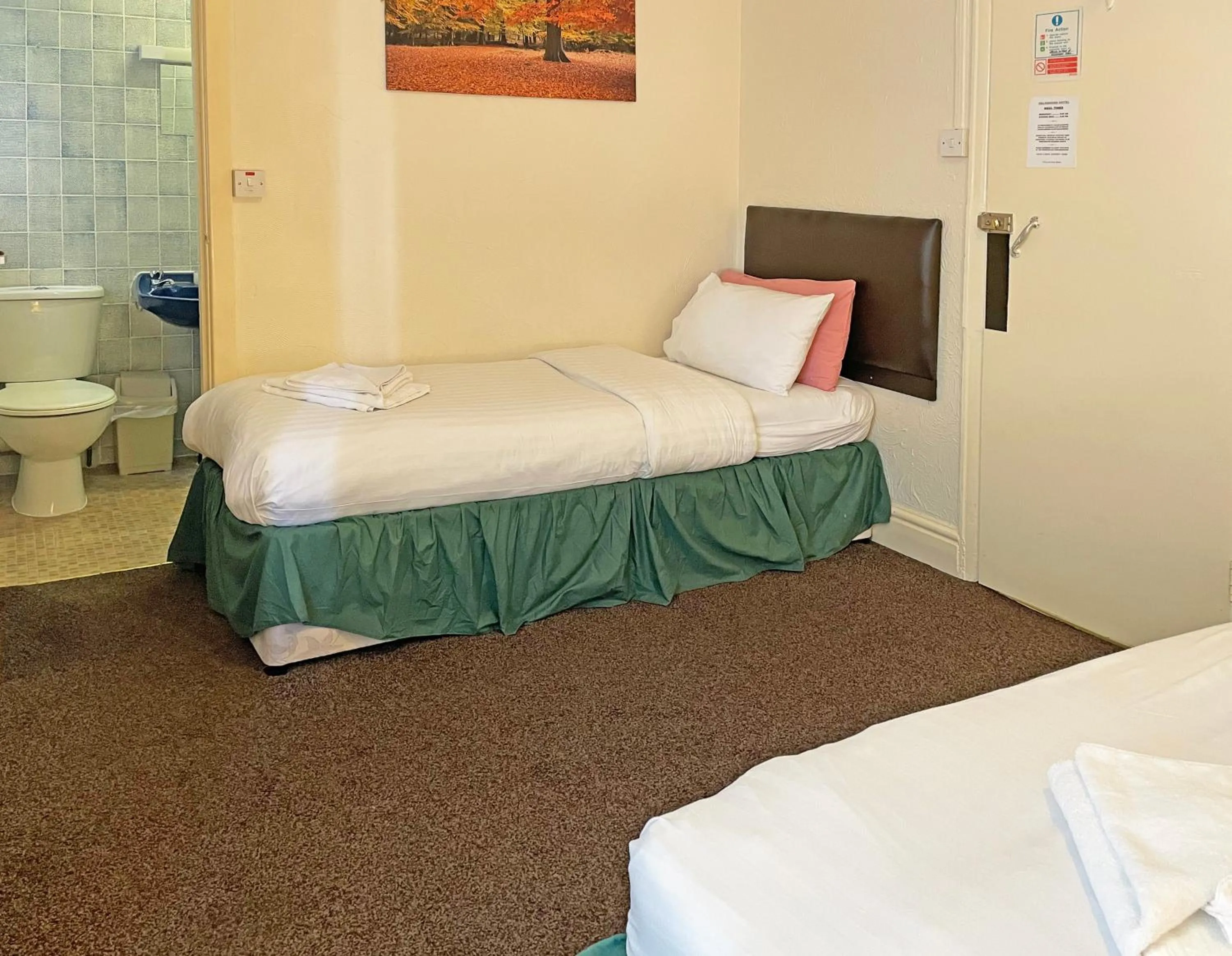 Bedroom, Bed in The Helmshore