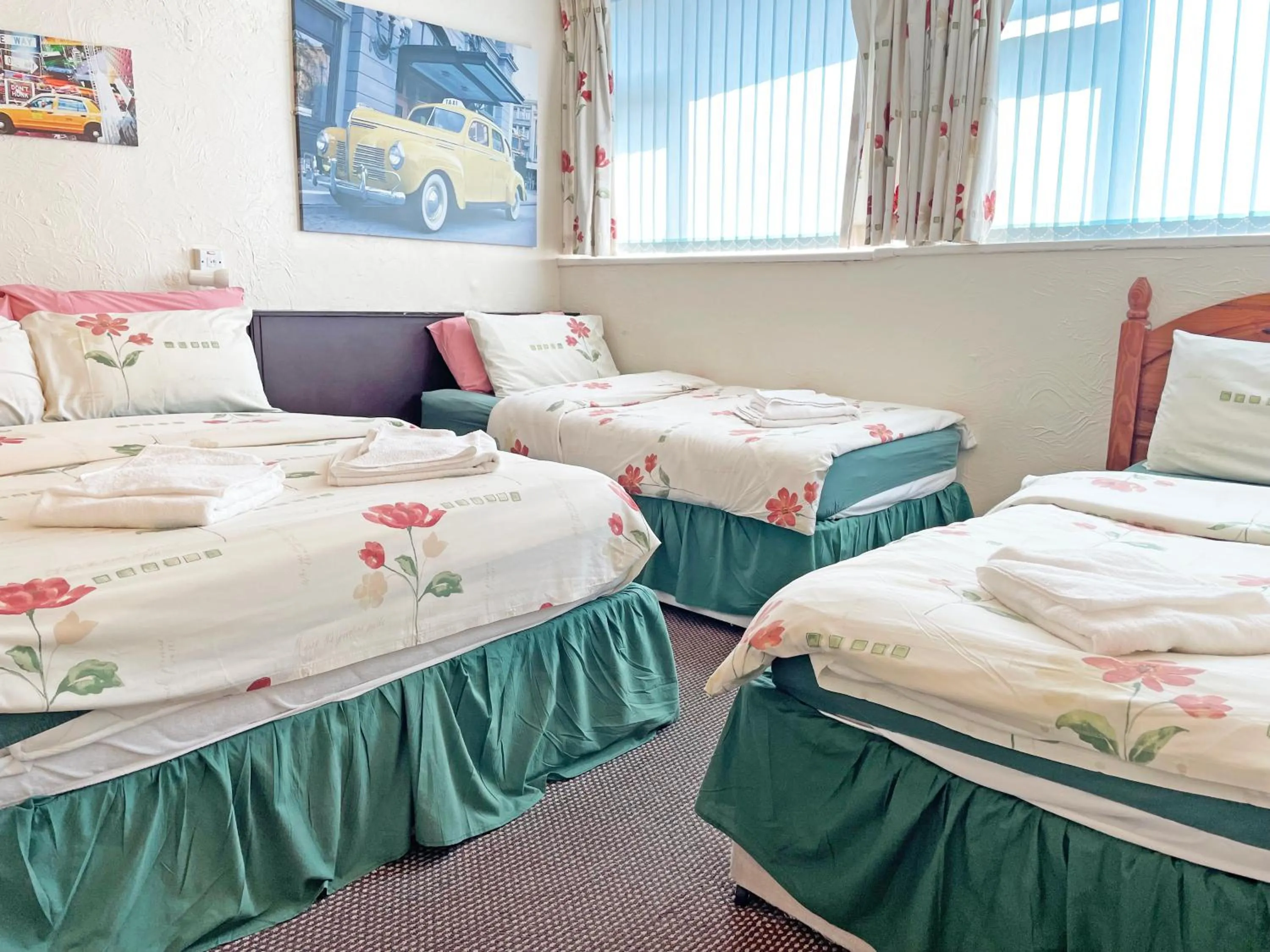 Bedroom, Bed in The Helmshore