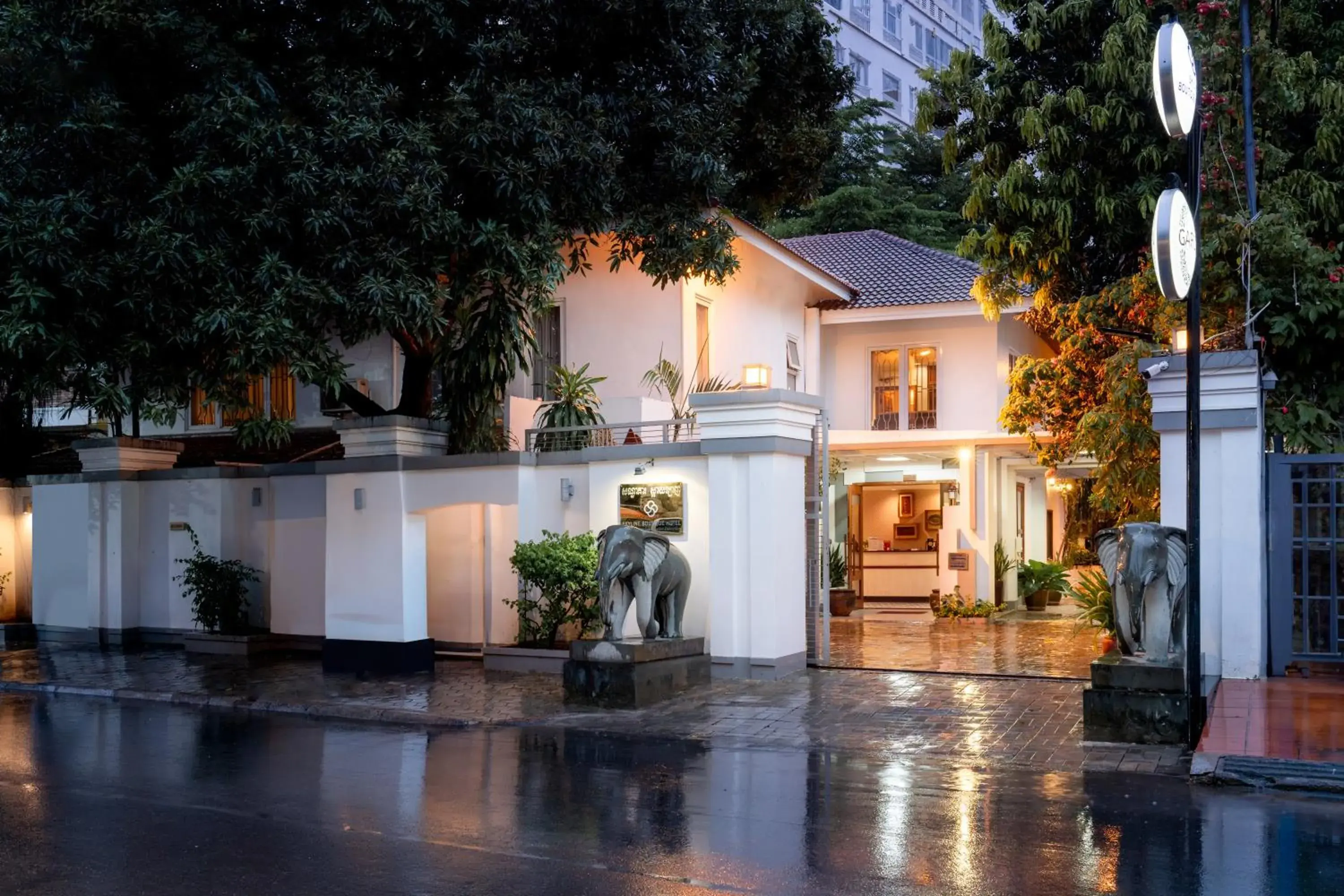 Property building in Skyline Boutique Hotel Property building in Skyline Boutique Hotel