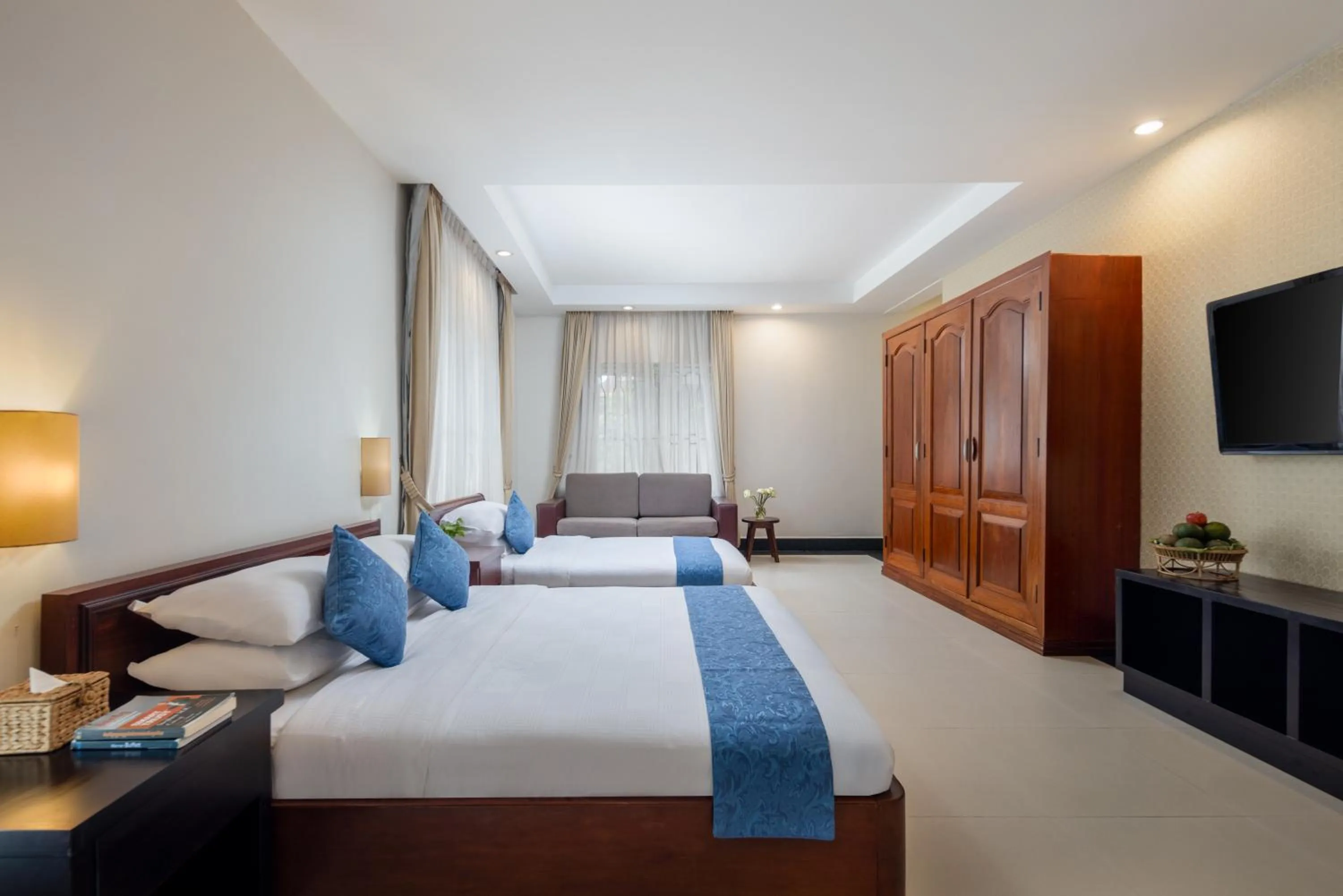 View (from property/room), Bed in Skyline Boutique Hotel