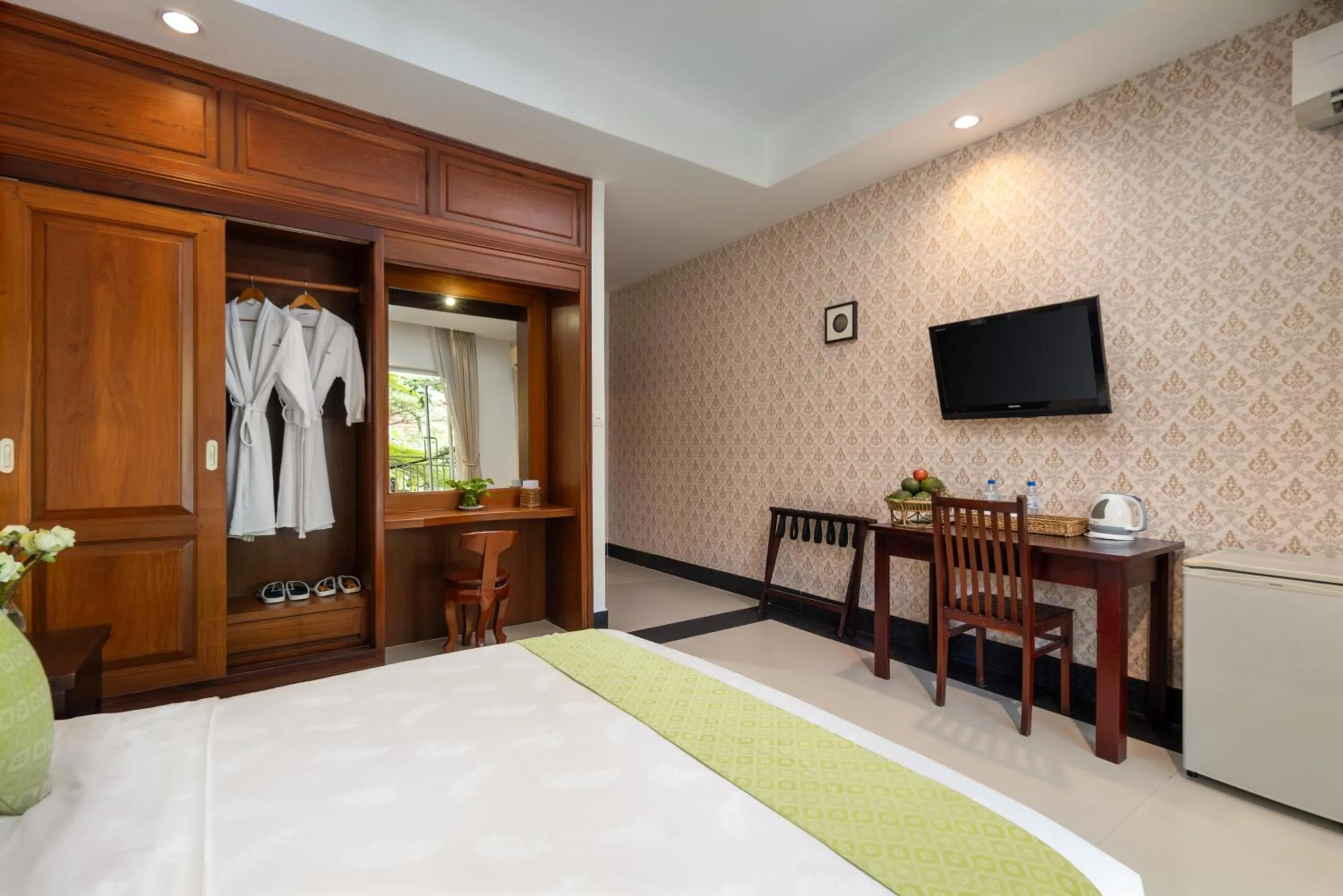 Bedroom, Bed in Skyline Boutique Hotel