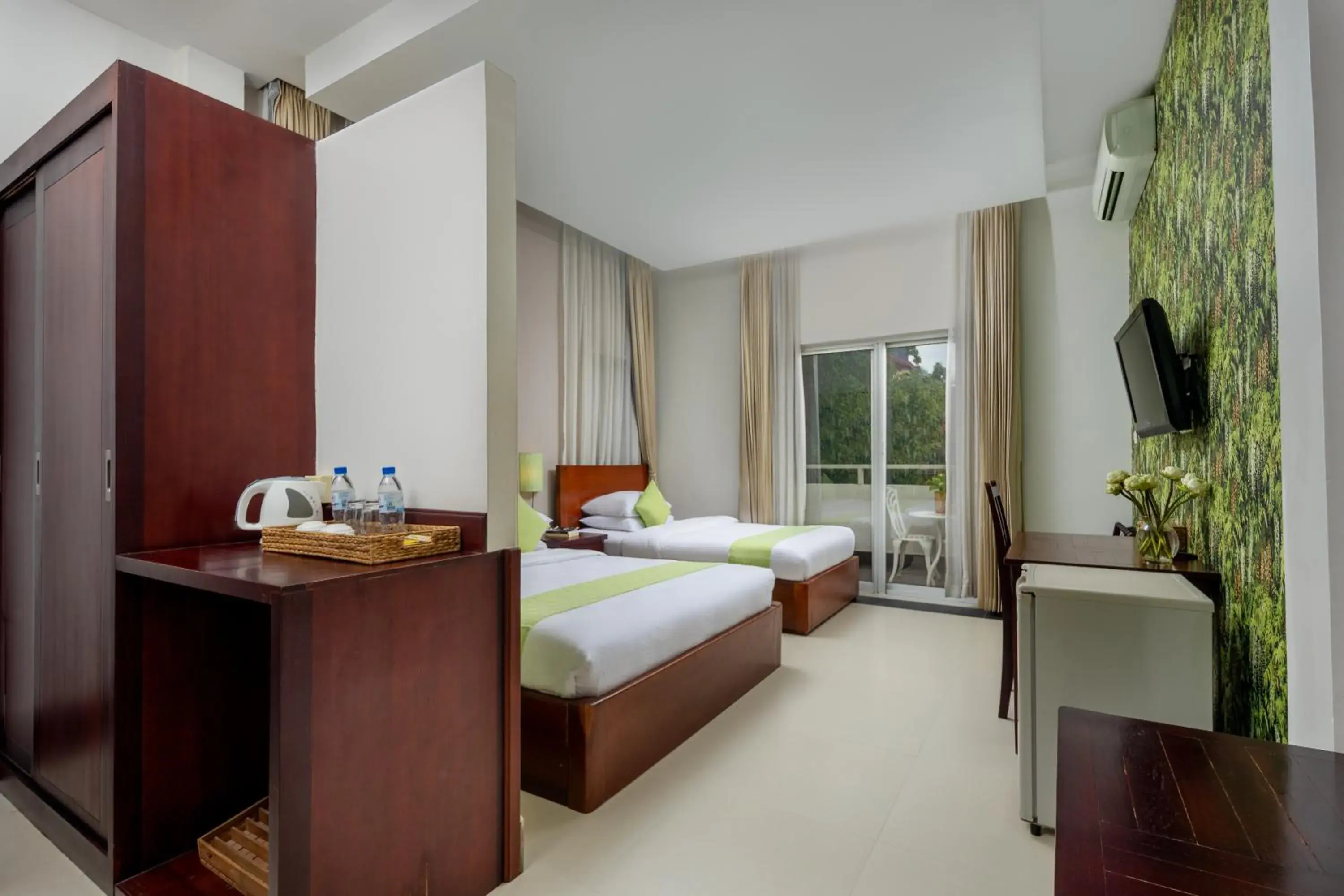 Bedroom, Bed in Skyline Boutique Hotel Bedroom, Bed in Skyline Boutique Hotel