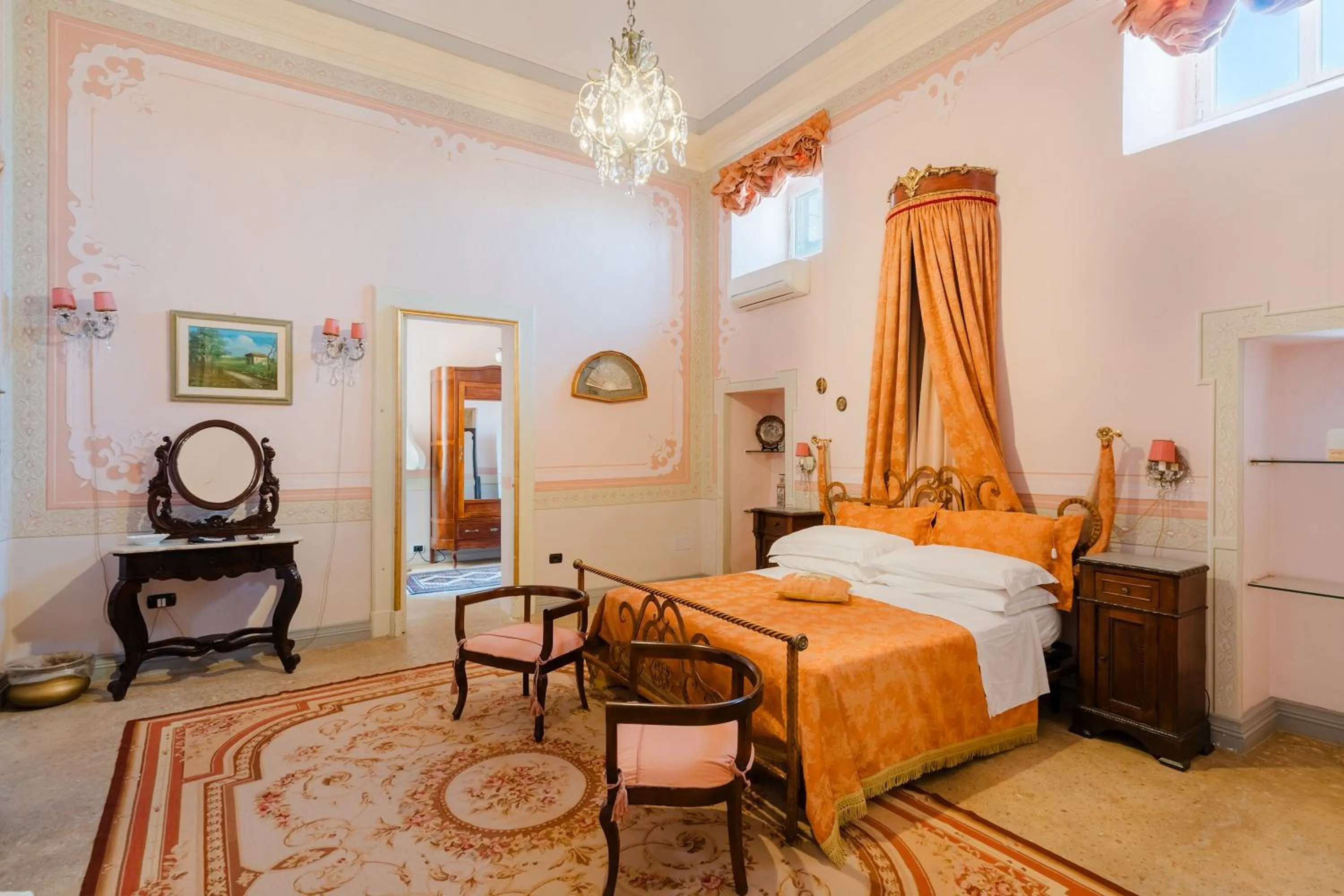 Photo of the whole room, Bed in Palazzo De Castro