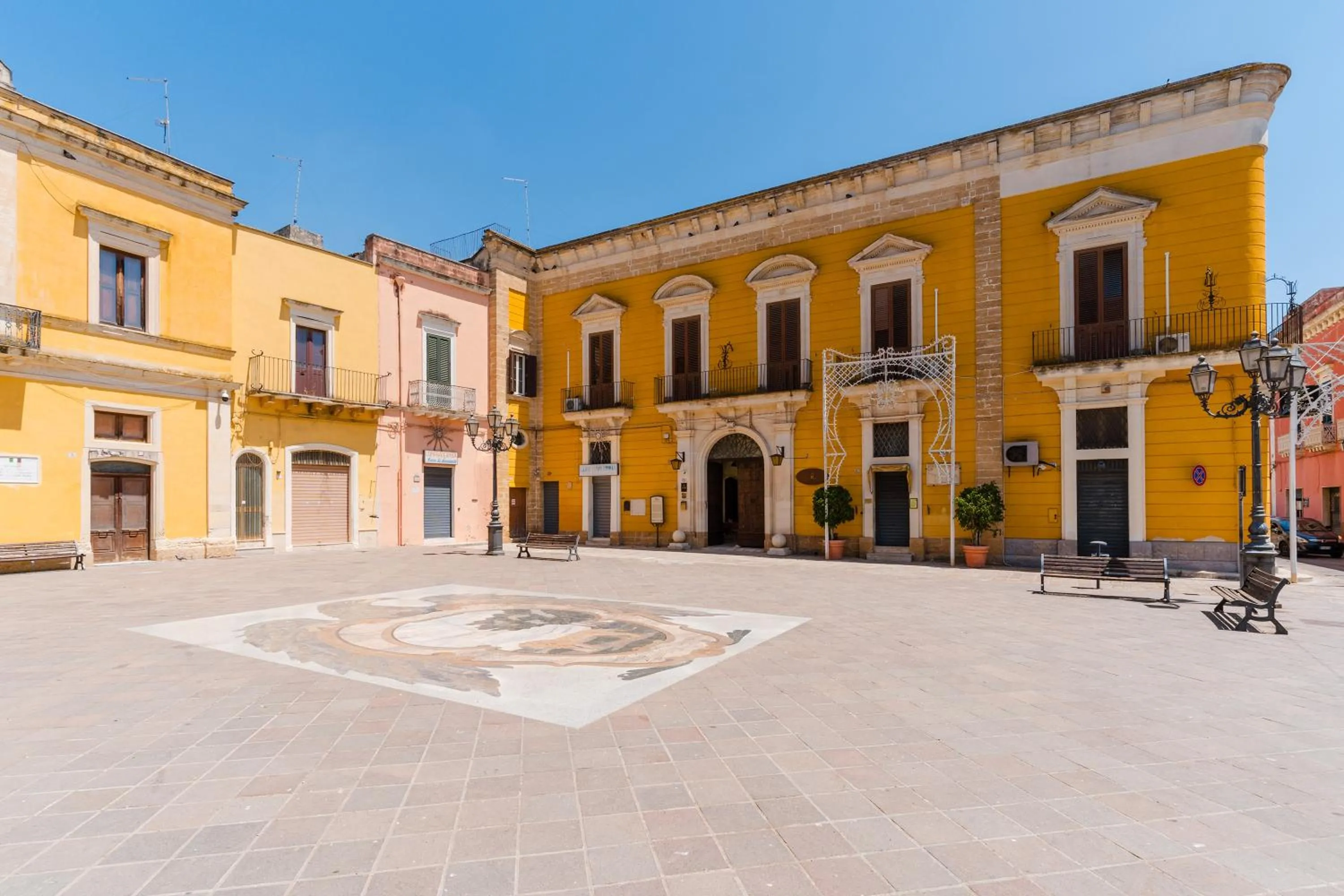 Property building in Palazzo De Castro