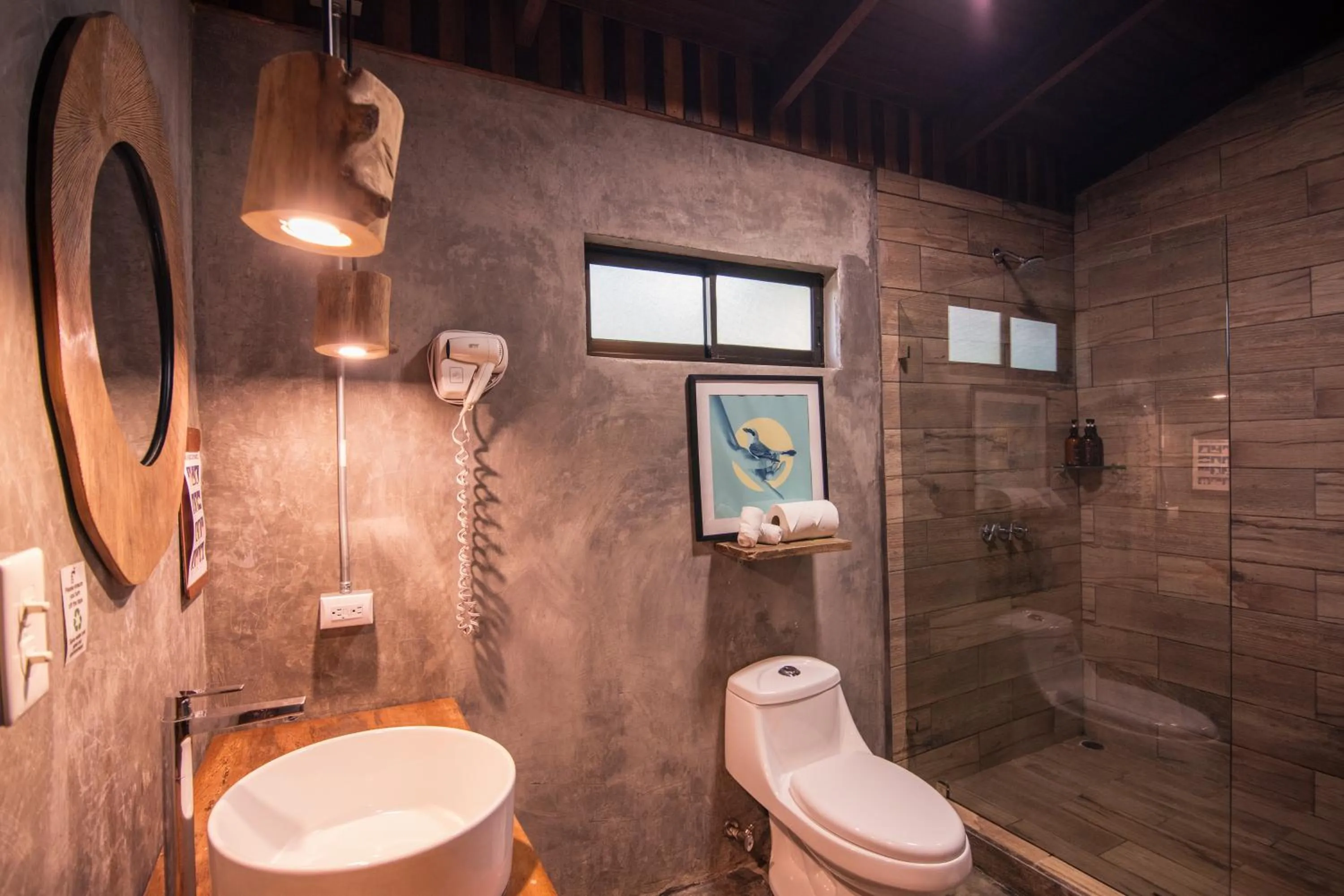 Shower in Selina Monteverde