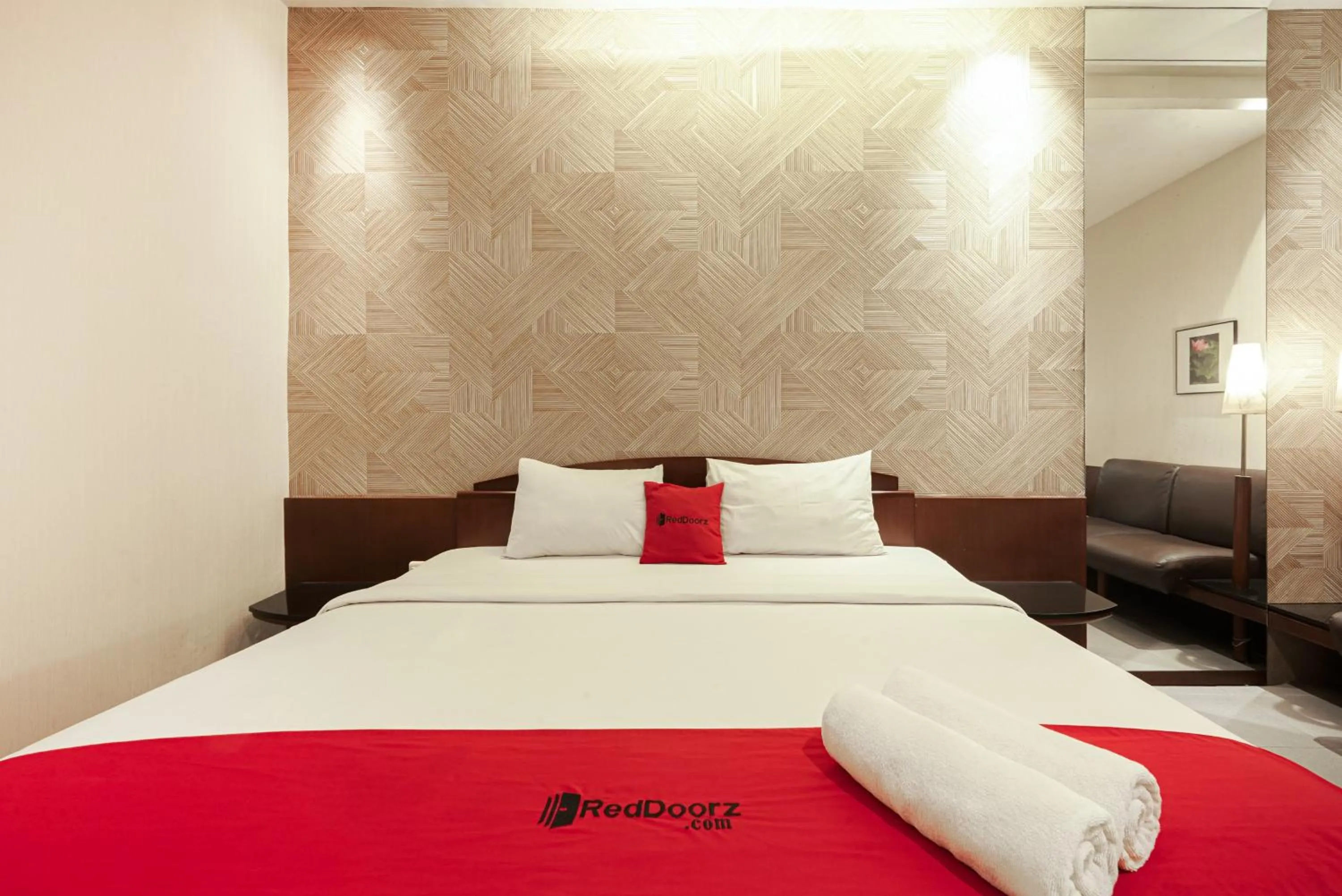 Bedroom, Bed in RedDoorz Plus @ Cipaganti Street 3