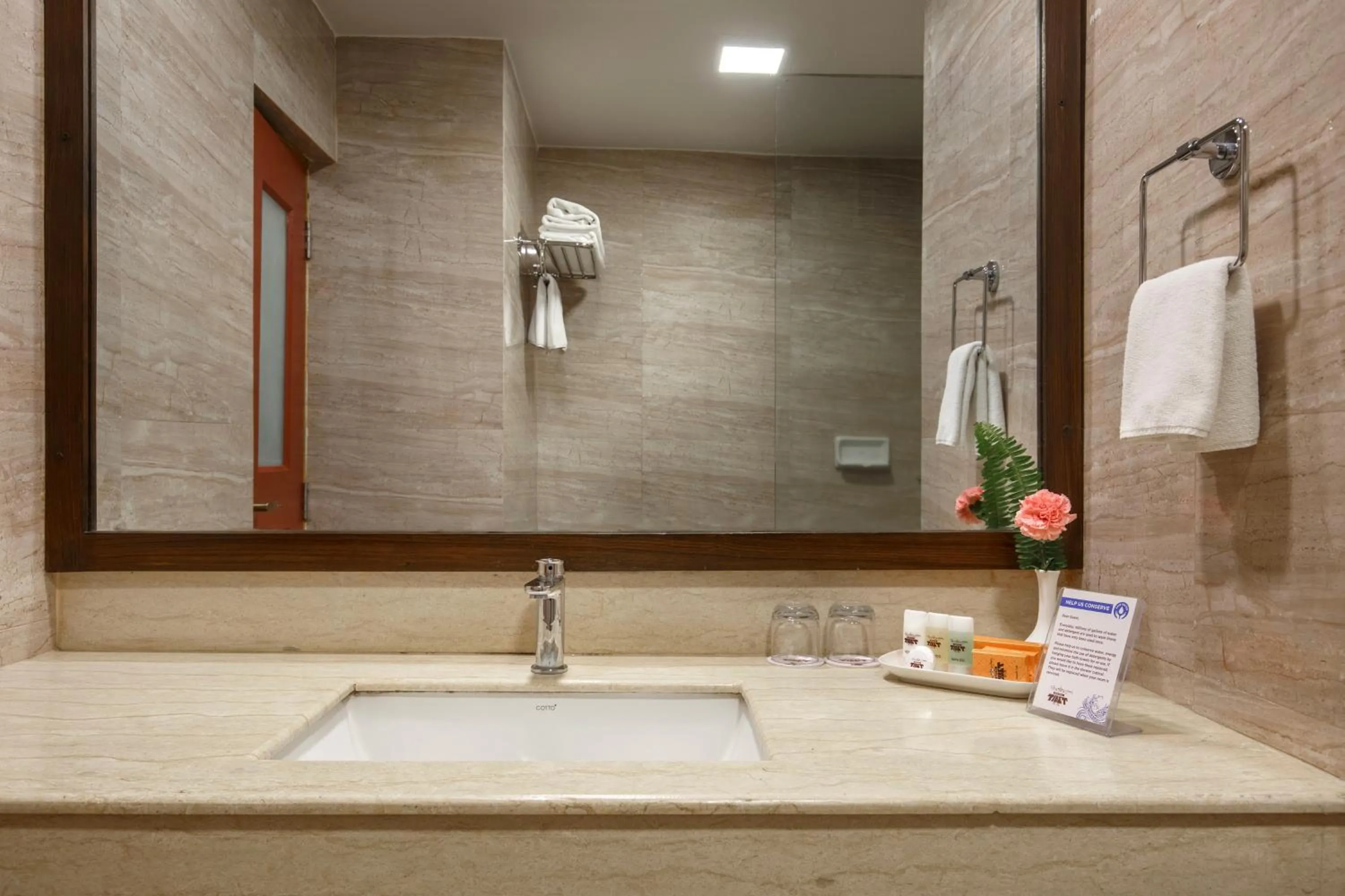 Bathroom in Hotel Tibet