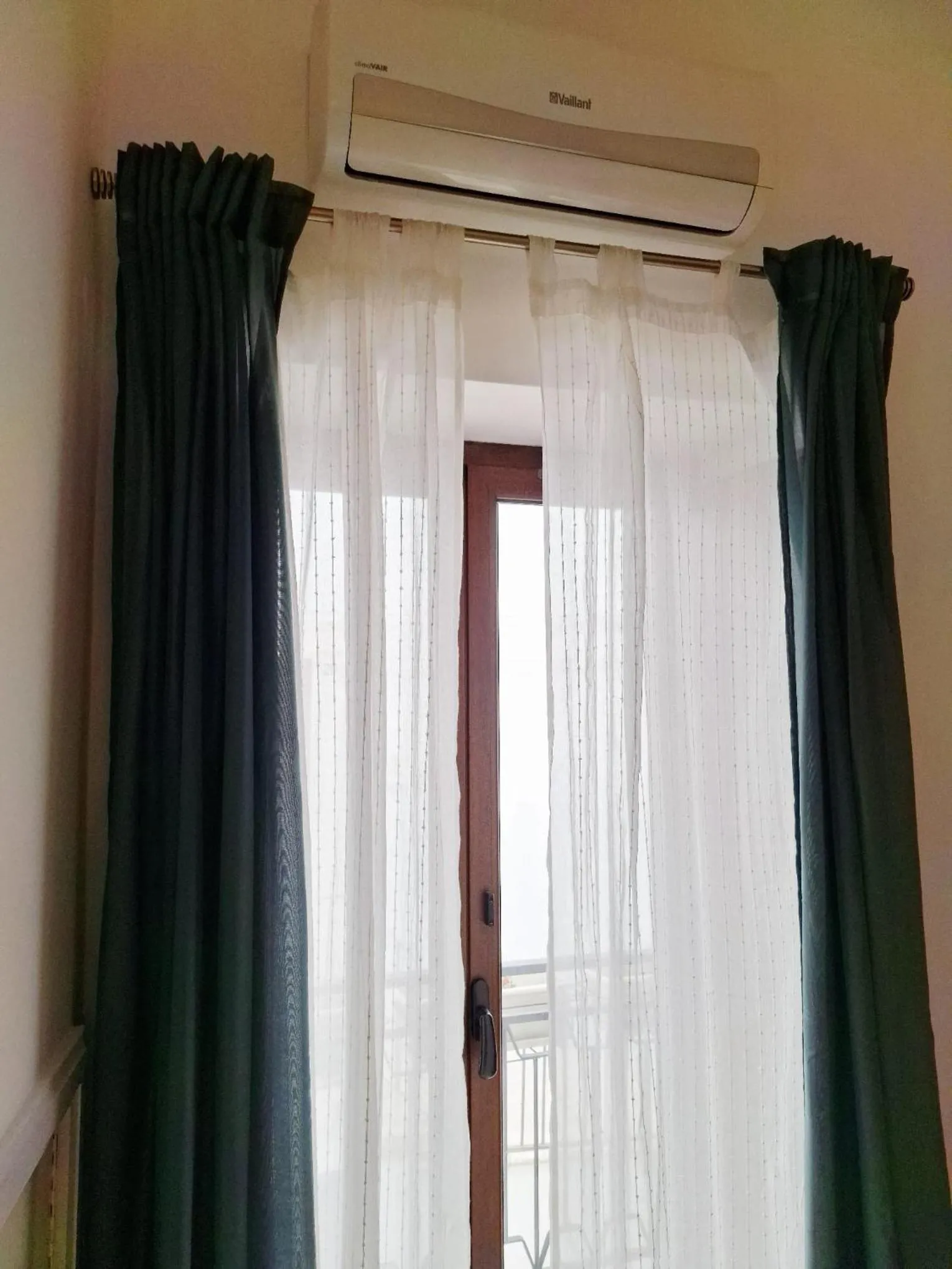 Photo of the whole room in Arco Michele