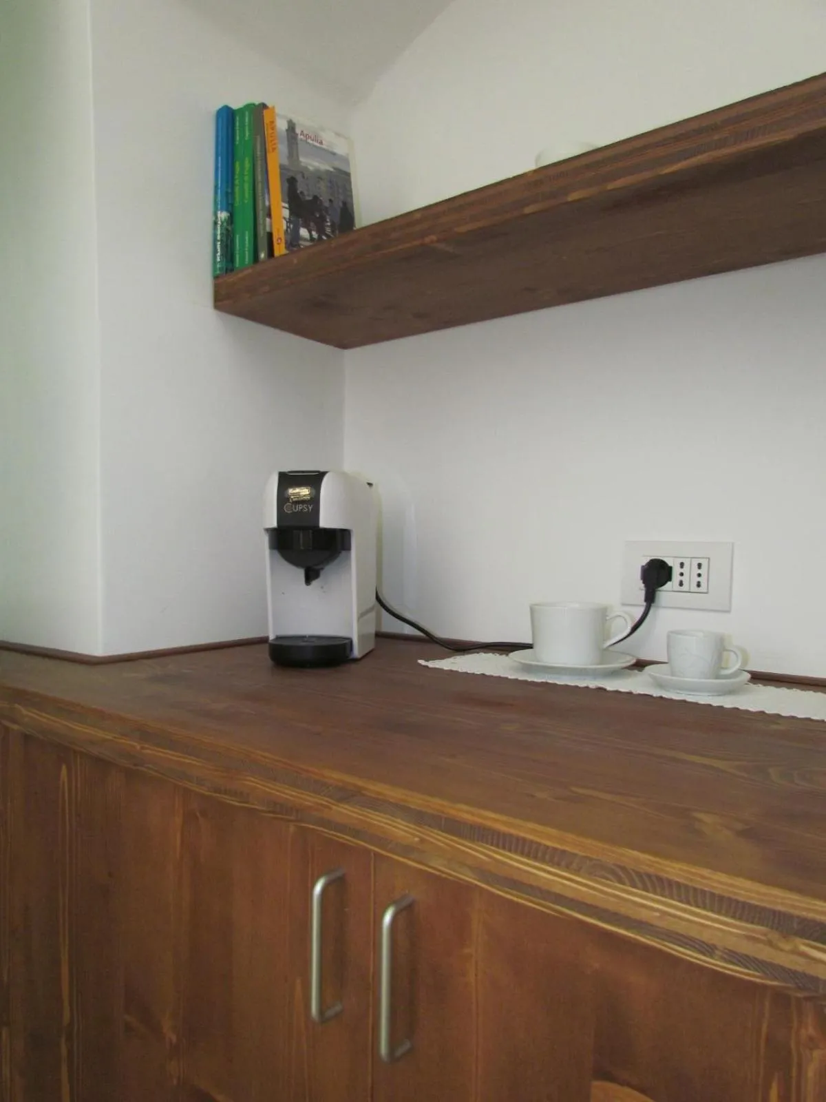 Coffee/tea facilities in Arco Michele