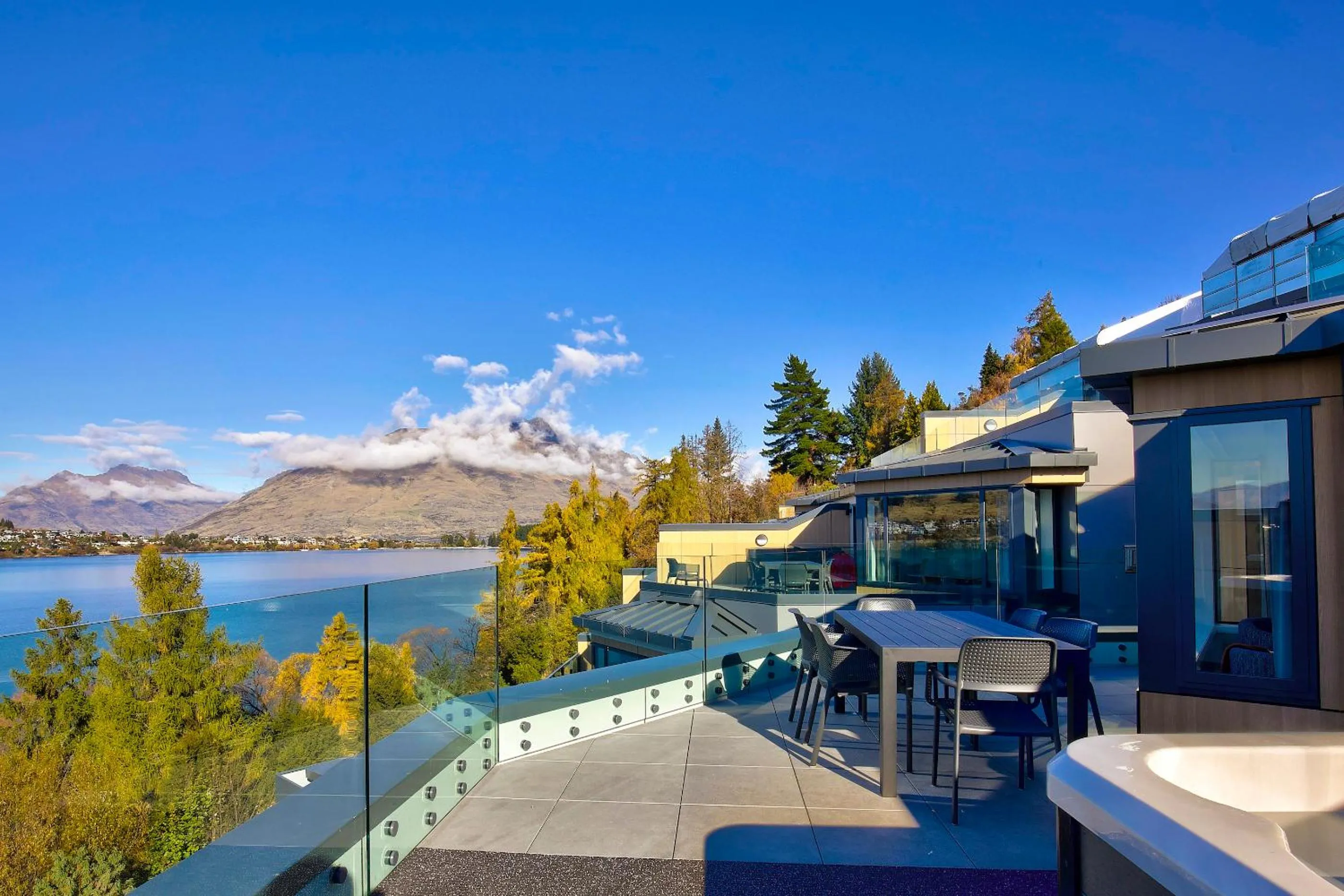Balcony/Terrace in Oaks Queenstown Shores Resort