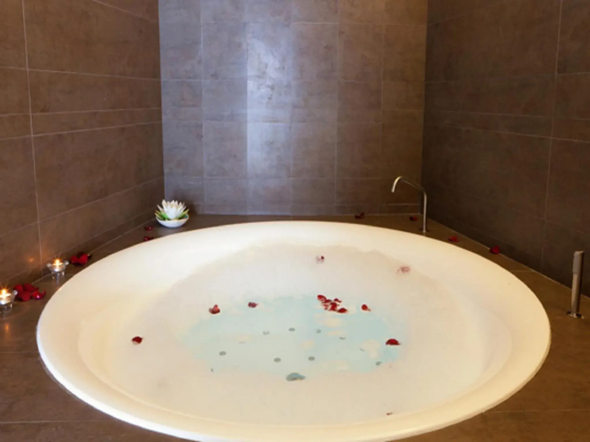 Bathroom in Eolian Milazzo Hotel Bathroom in Eolian Milazzo Hotel