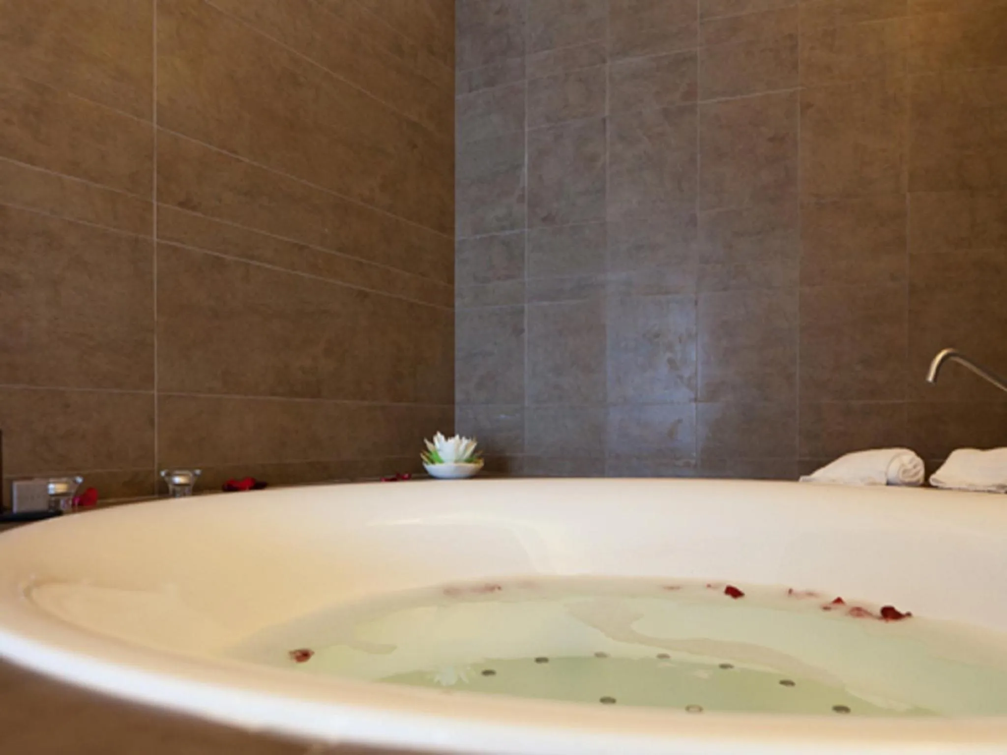 Bathroom in Eolian Milazzo Hotel