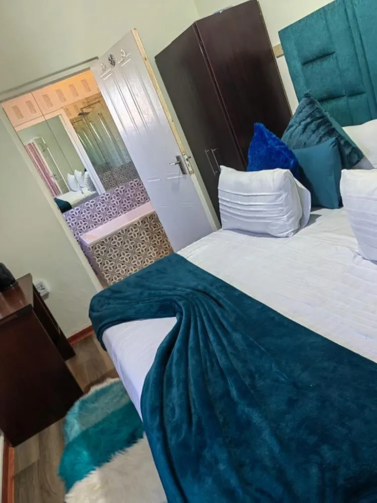 Obaa Sima Guest House